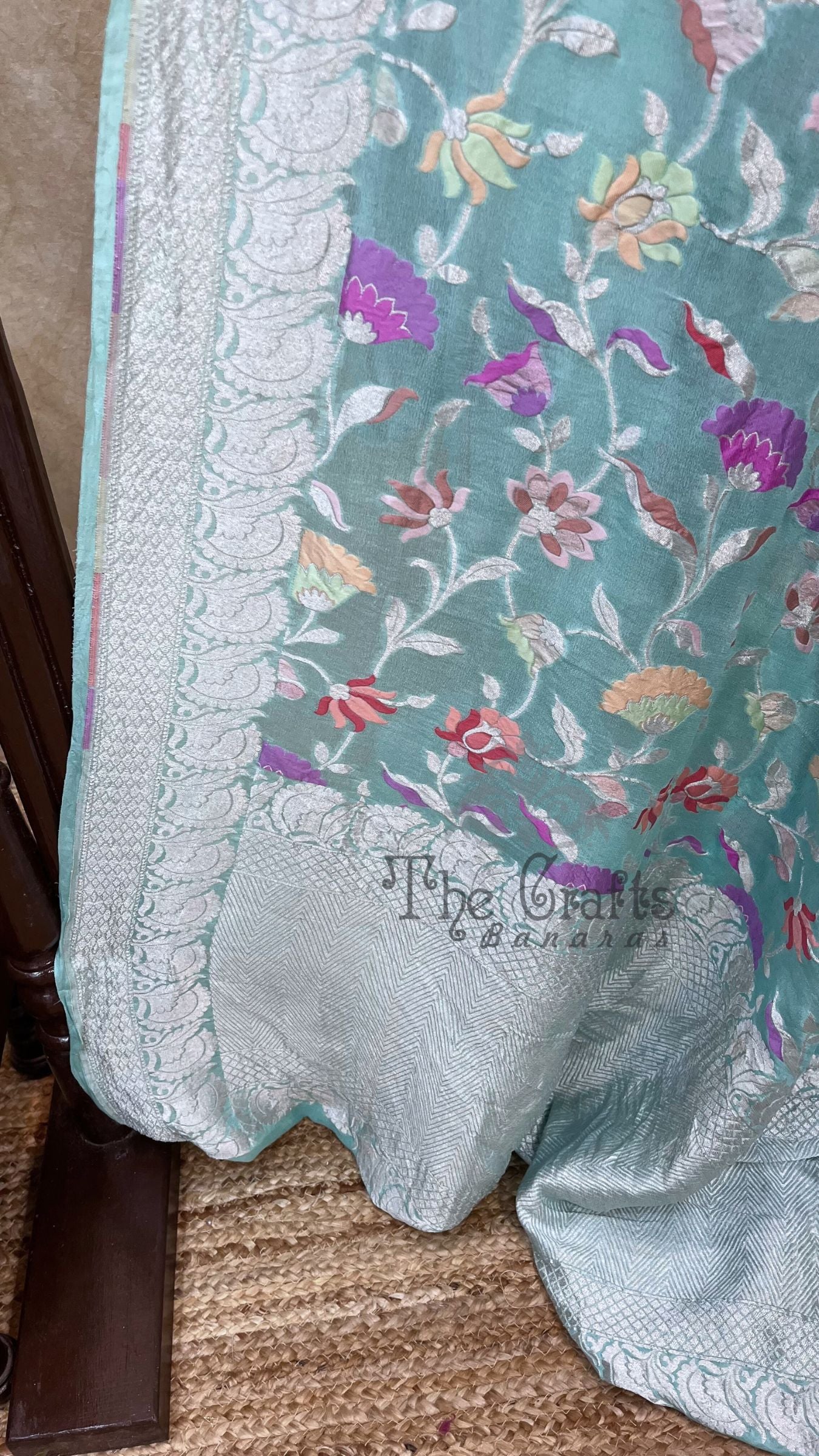 Khaddi Georgette Handloom Banarasi Saree - Jaal with Meenakari