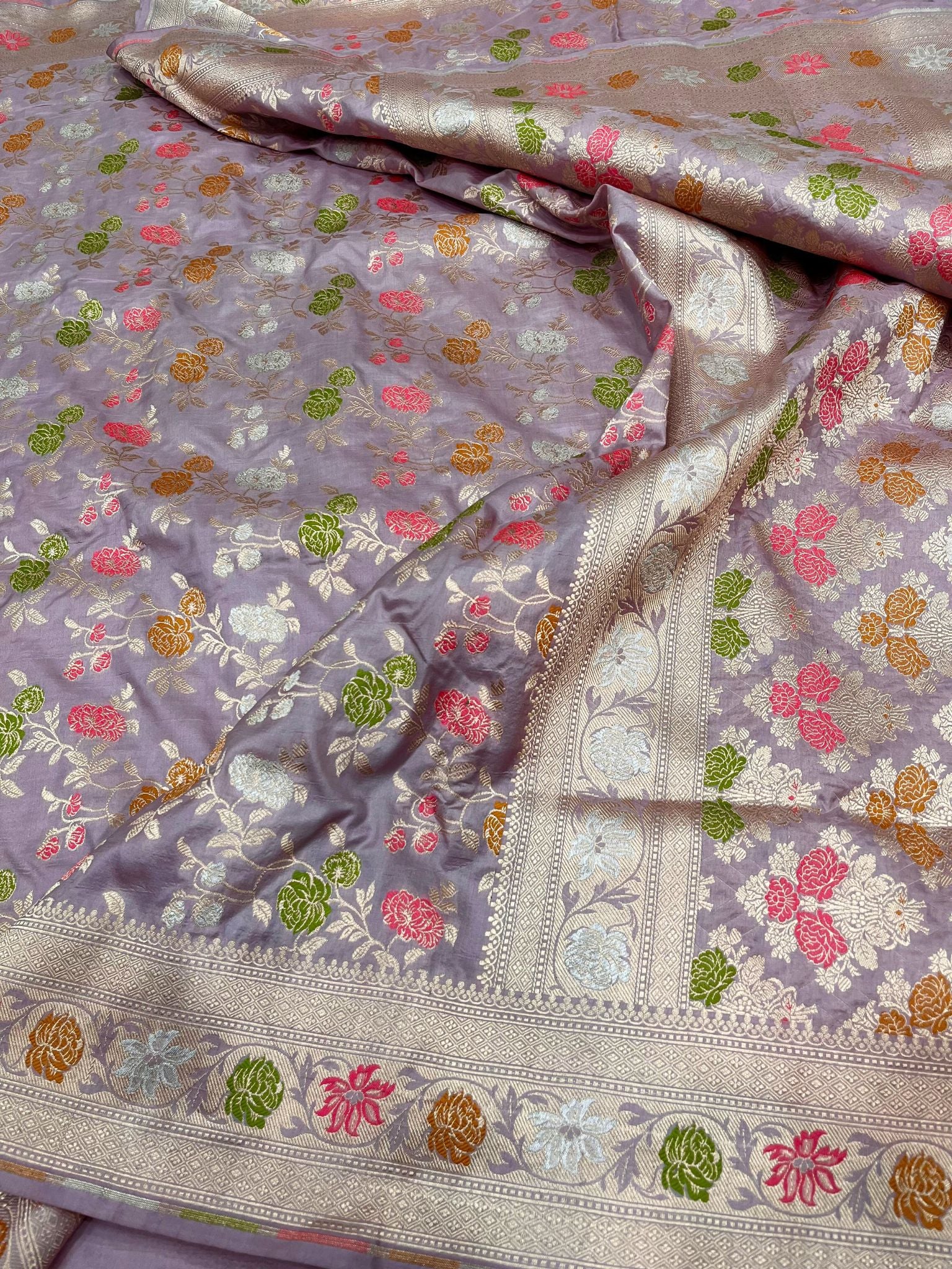 Pure Katan Silk Handloom Banarasi Saree - Jaal Work With Meenakari