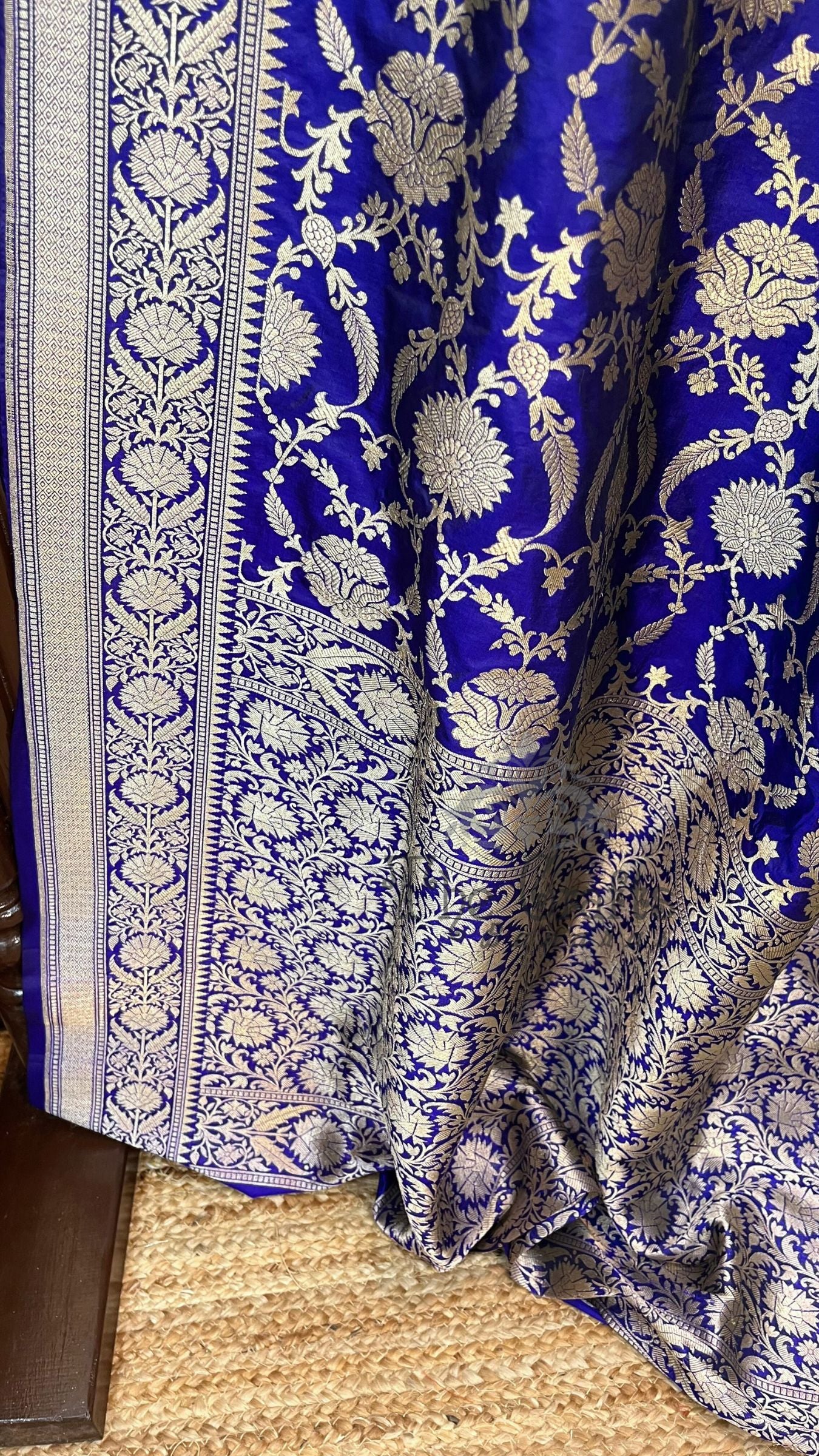 Pure Katan Silk Handloom Banarasi Saree - Jaal work