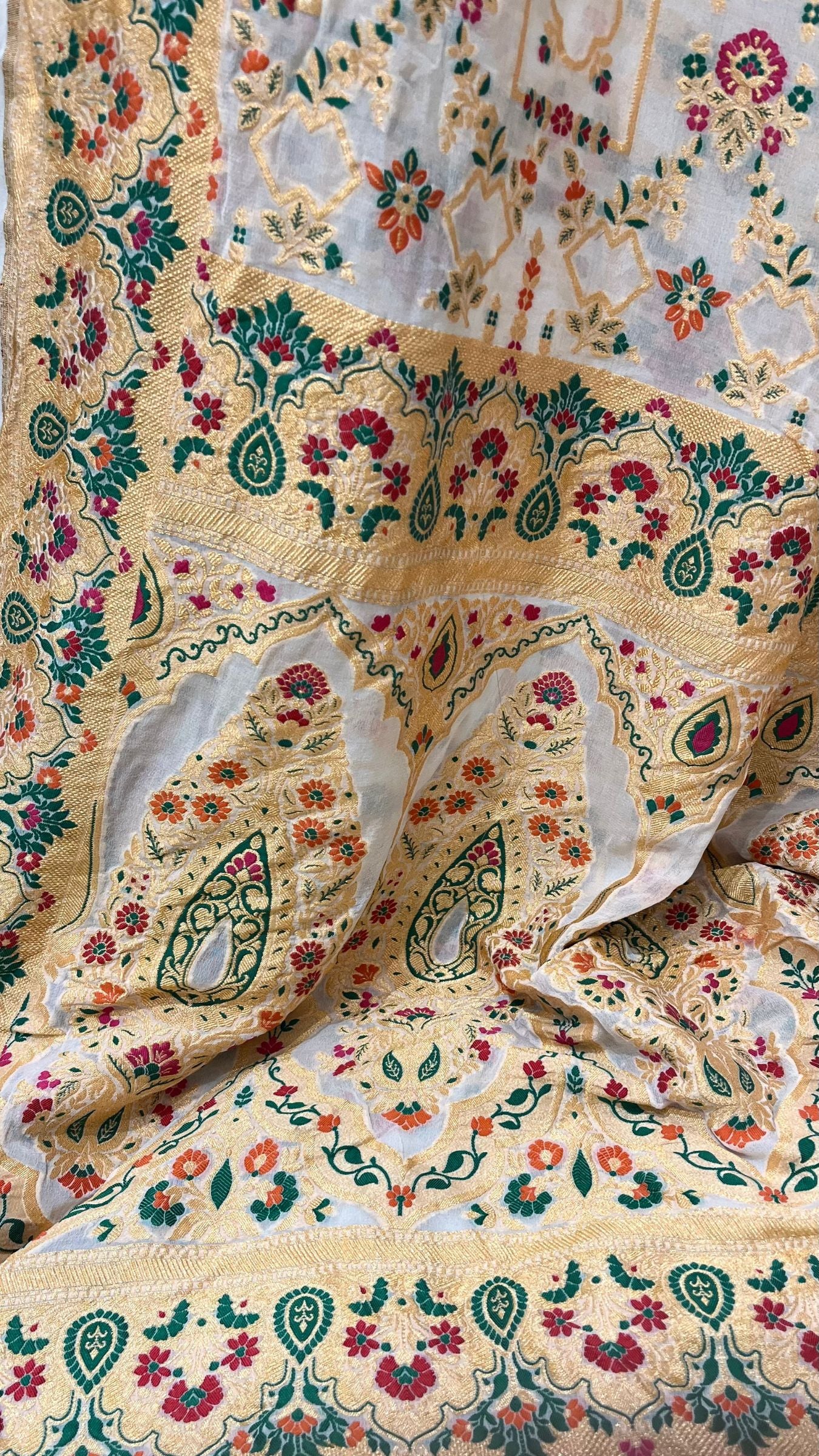 Khaddi Georgette Handloom Banarasi Saree - Jaal with Meenakari