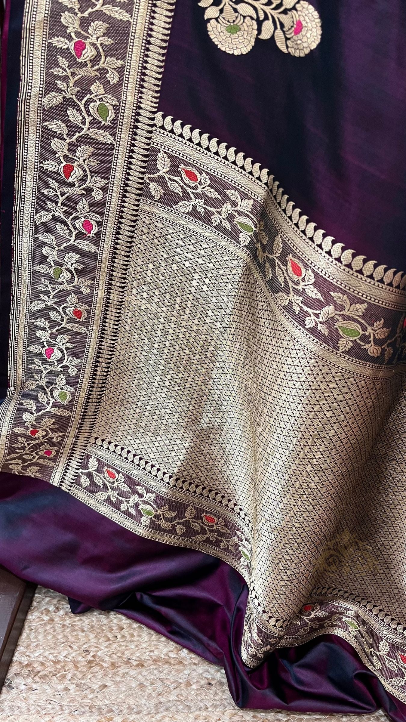 Pure Satin Silk Handloom Banarasi Saree - with kadhua meenakari motifs