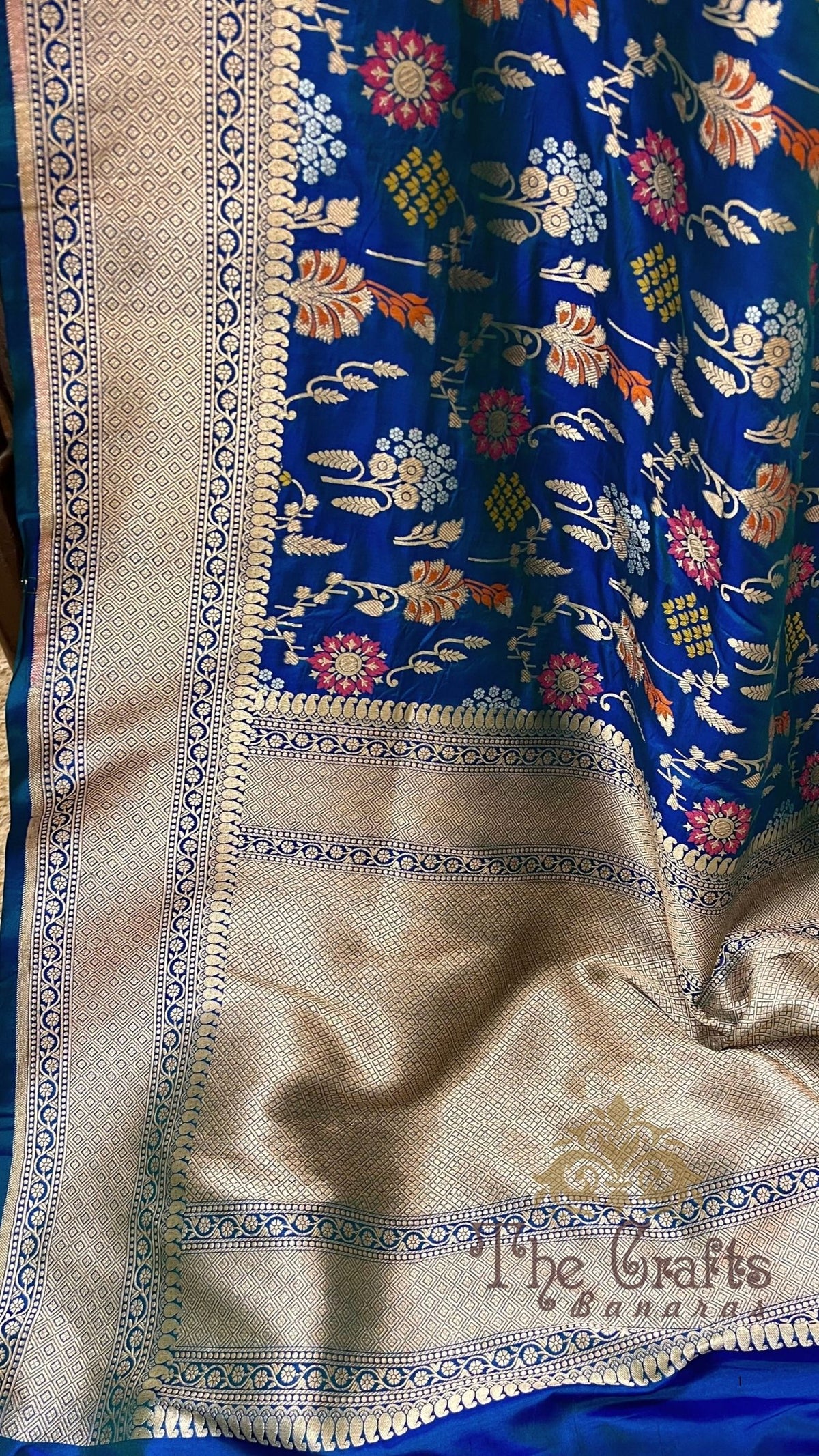 Pure Katan Silk Handloom Banarasi Saree - Jaal Work with Meenakari
