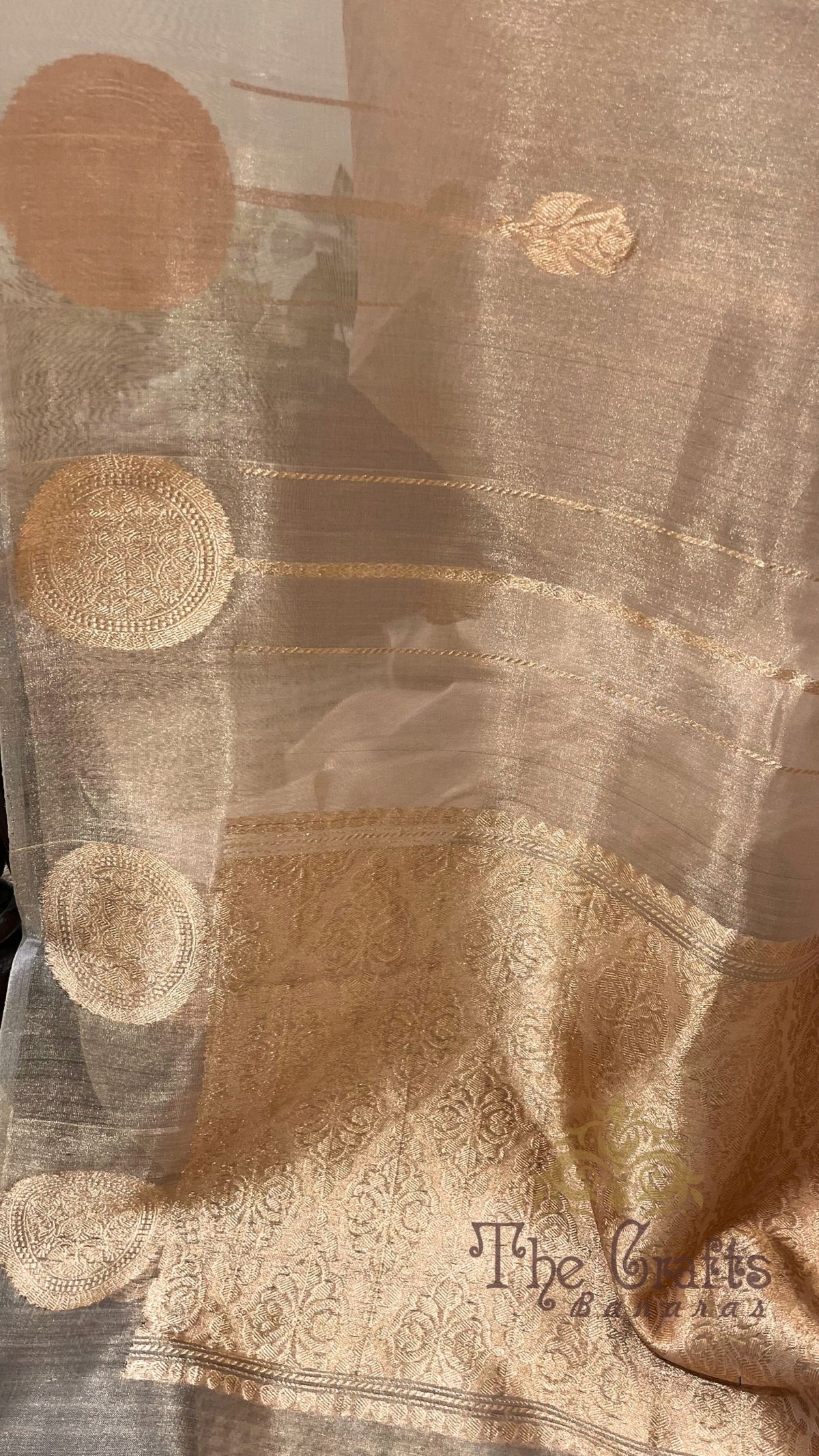 Pure Kora Tissue Silk Handloom Banarasi Saree- Kadhua Motifs