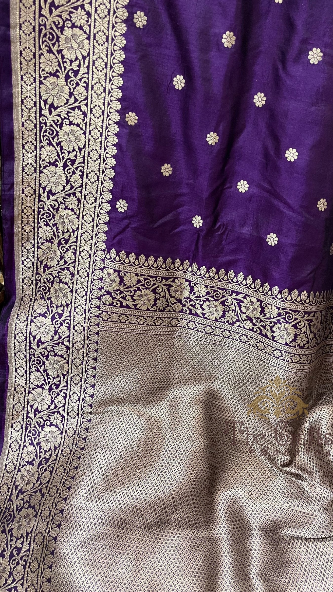 Pure Katan Silk Handloom Banarasi Saree - Motifs work