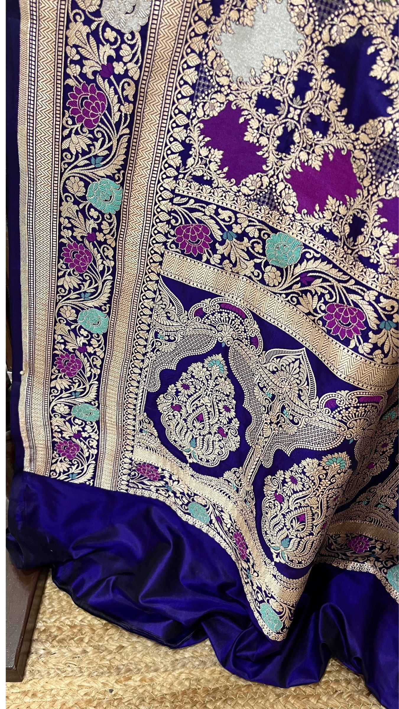Rangkat Pure Katan Silk Handloom Banarasi Saree - Jaal with meenakari