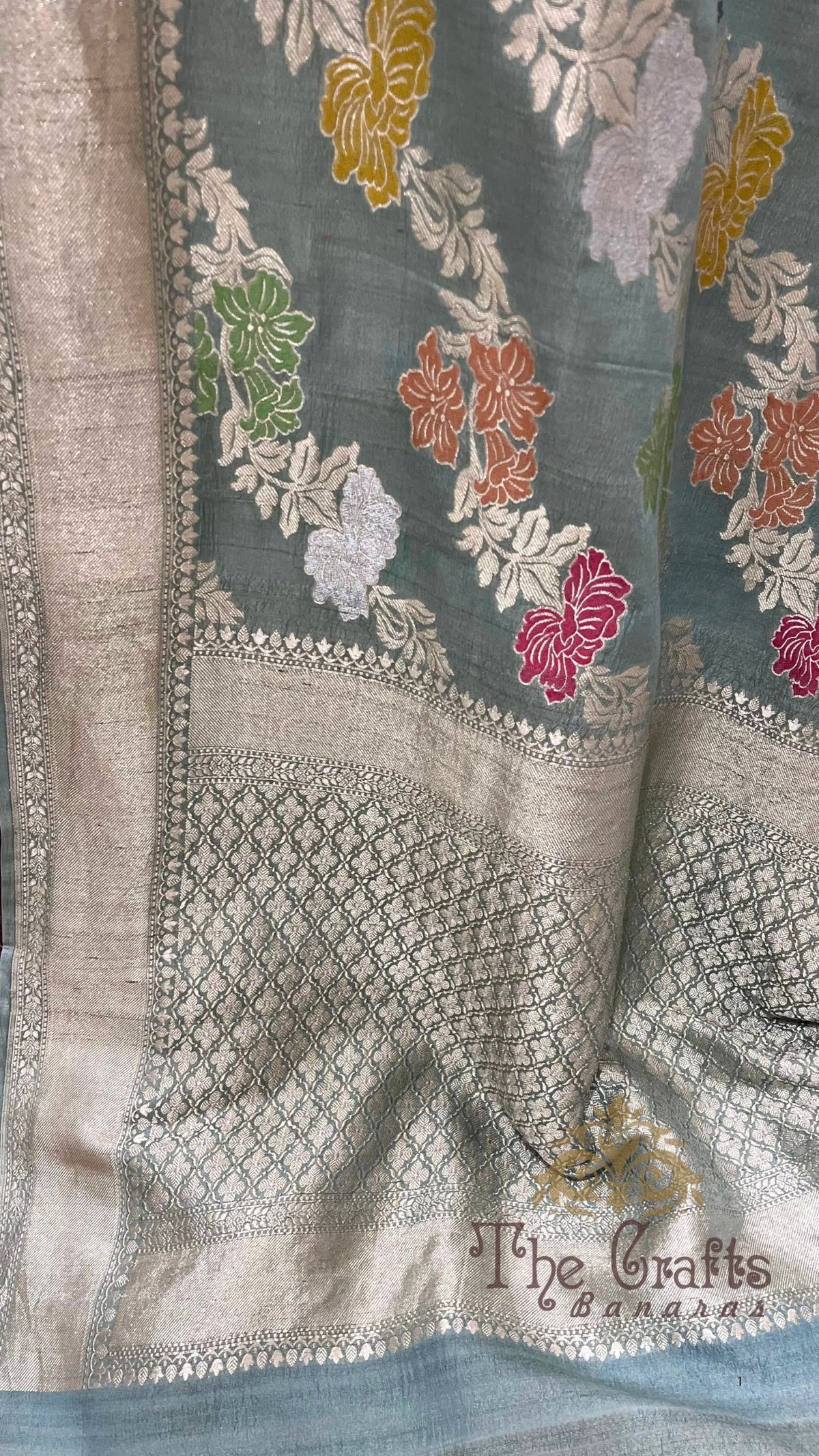 Tussar Georgette Handloom Banarasi Saree - Jaal with Meenakari