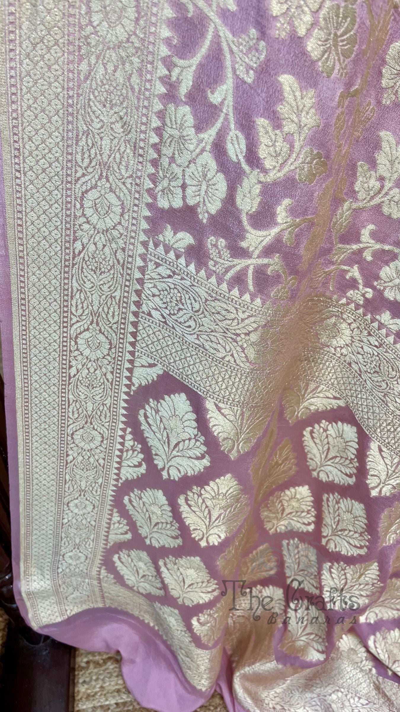 Khaddi Georgette Handloom Banarasi Saree