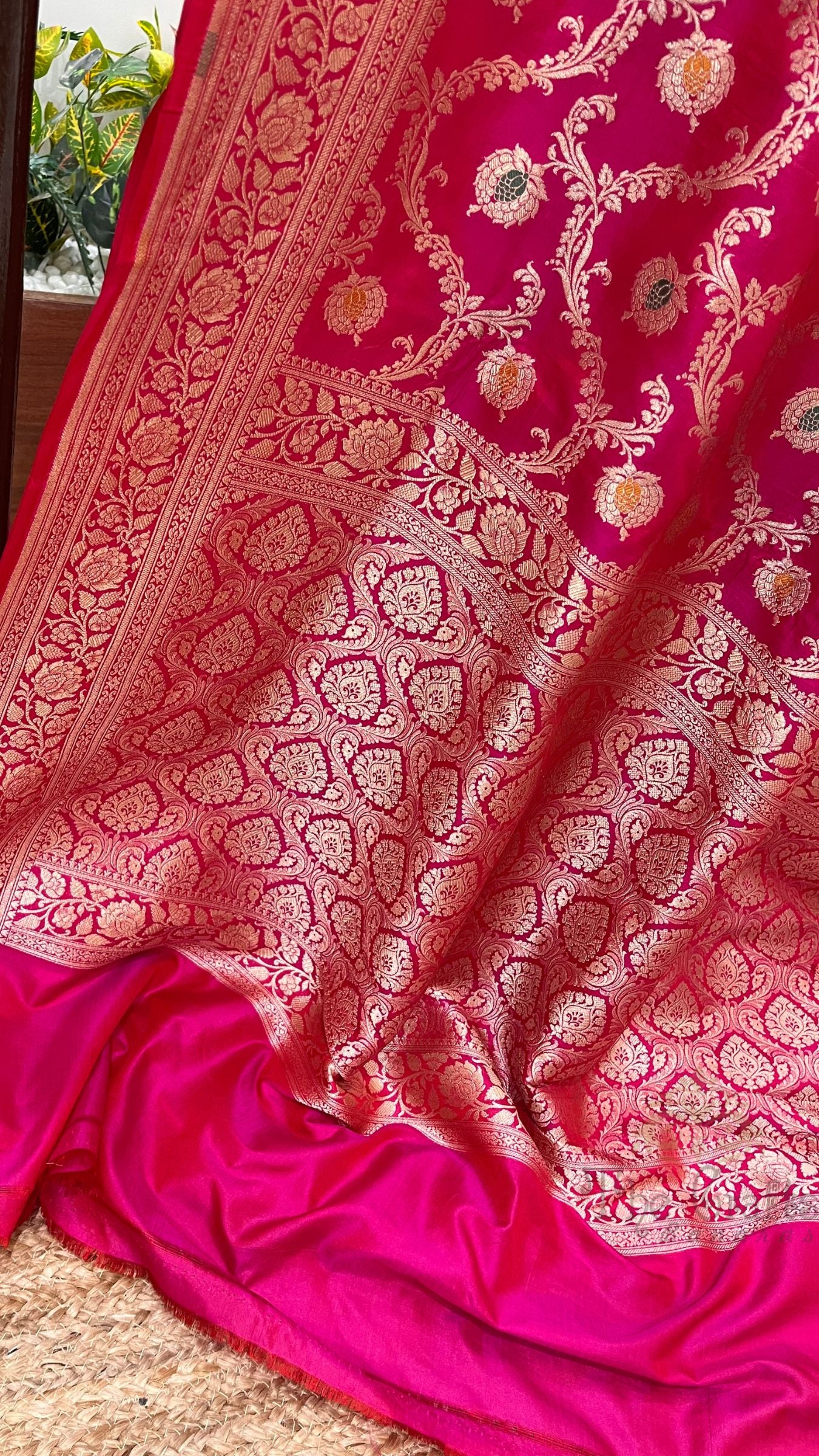 Pure Katan Silk Handloom Banarasi Saree - Jaal With Meenakari