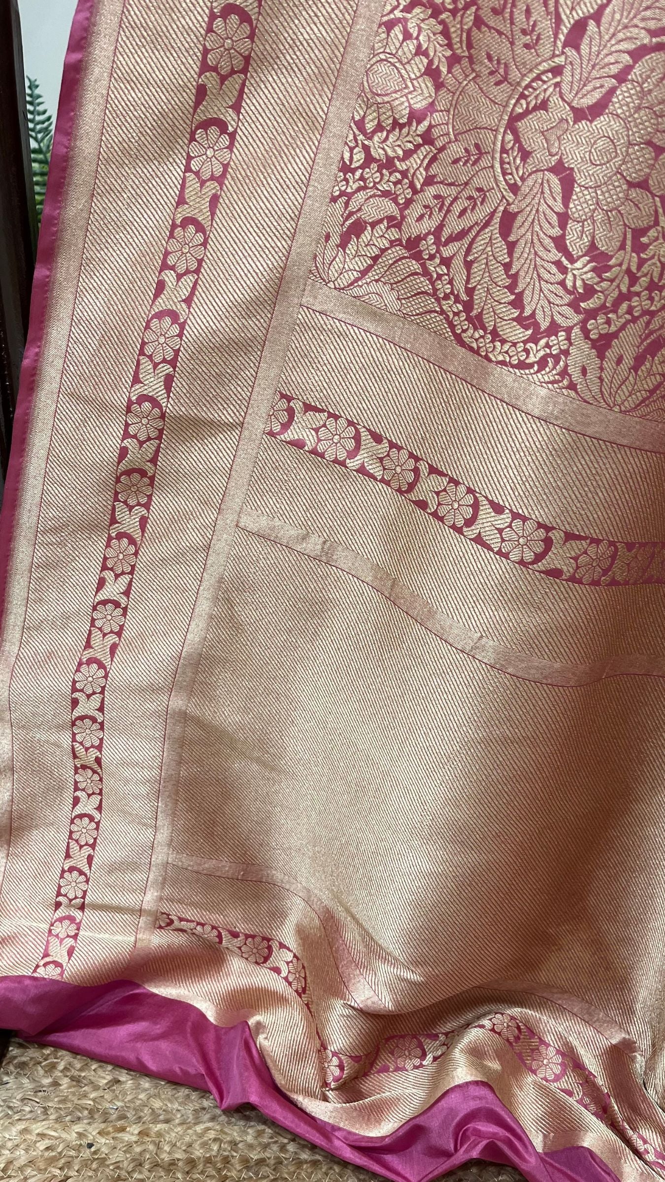 Pure Katan Silk Handloom Banarasi Saree - Tanchui Brocade