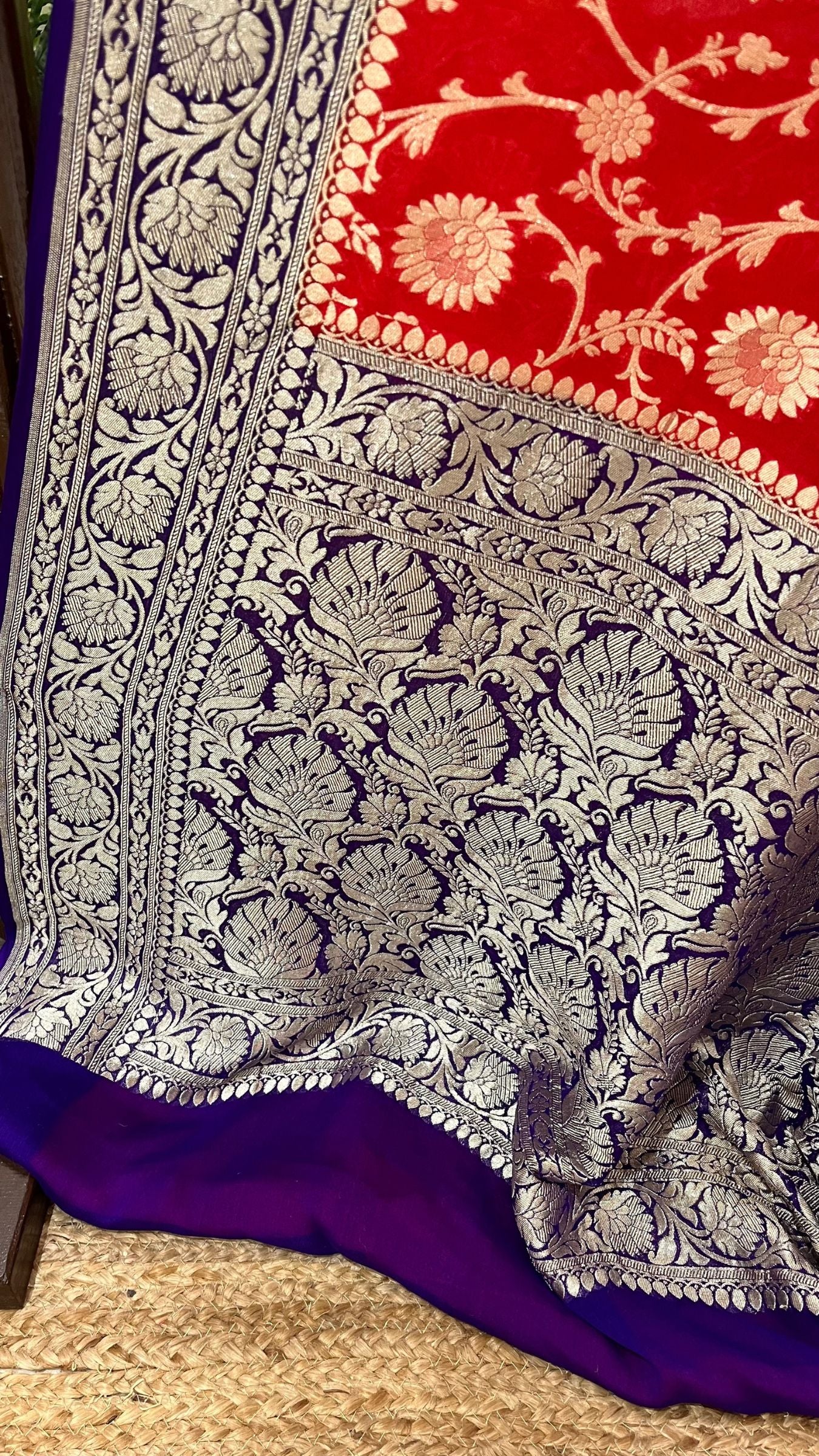 Khaddi Georgette Handloom Banarasi Saree - Water Zari