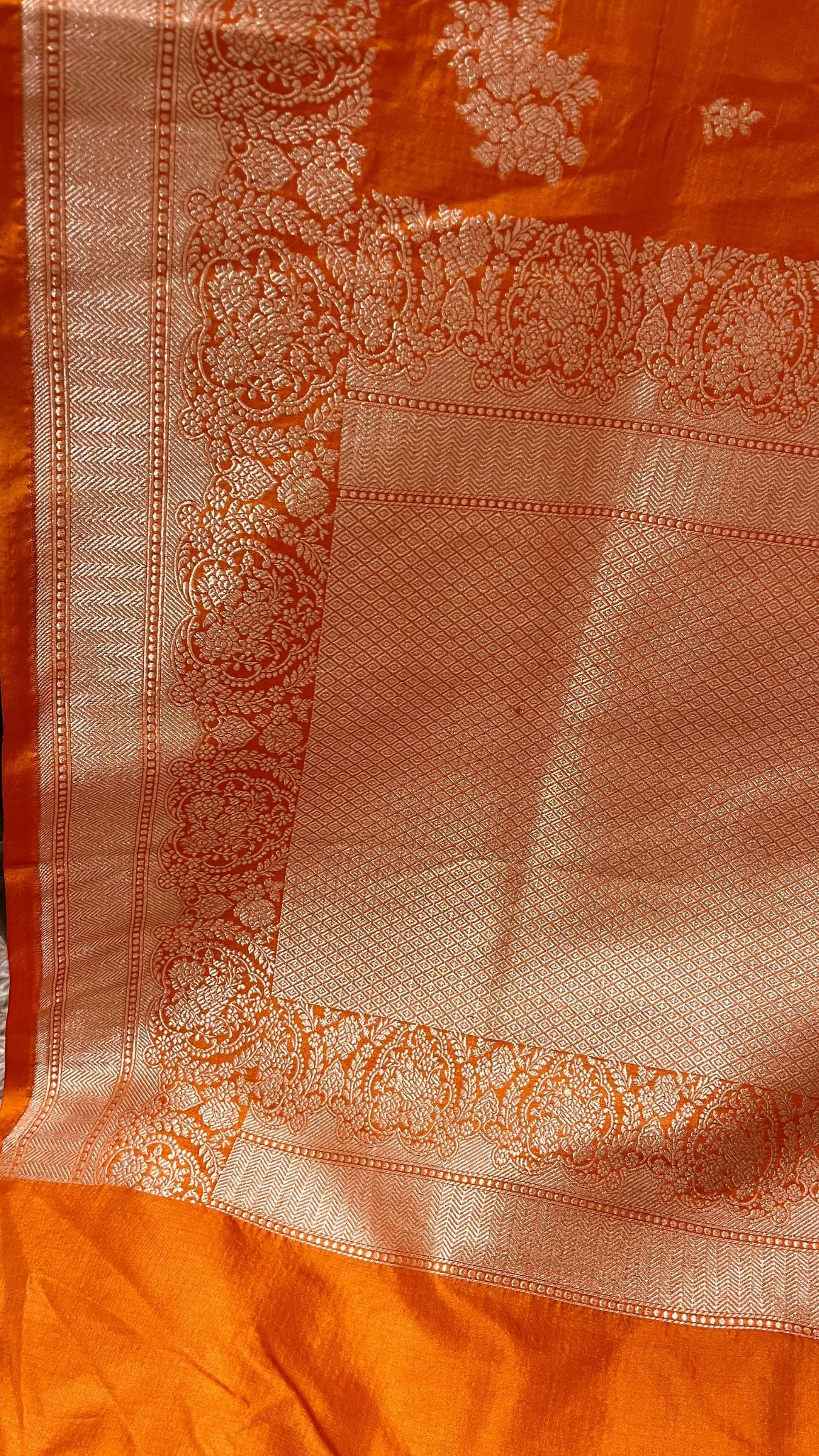 Pure Katan Silk Handloom Banarasi Saree - Jaal Work
