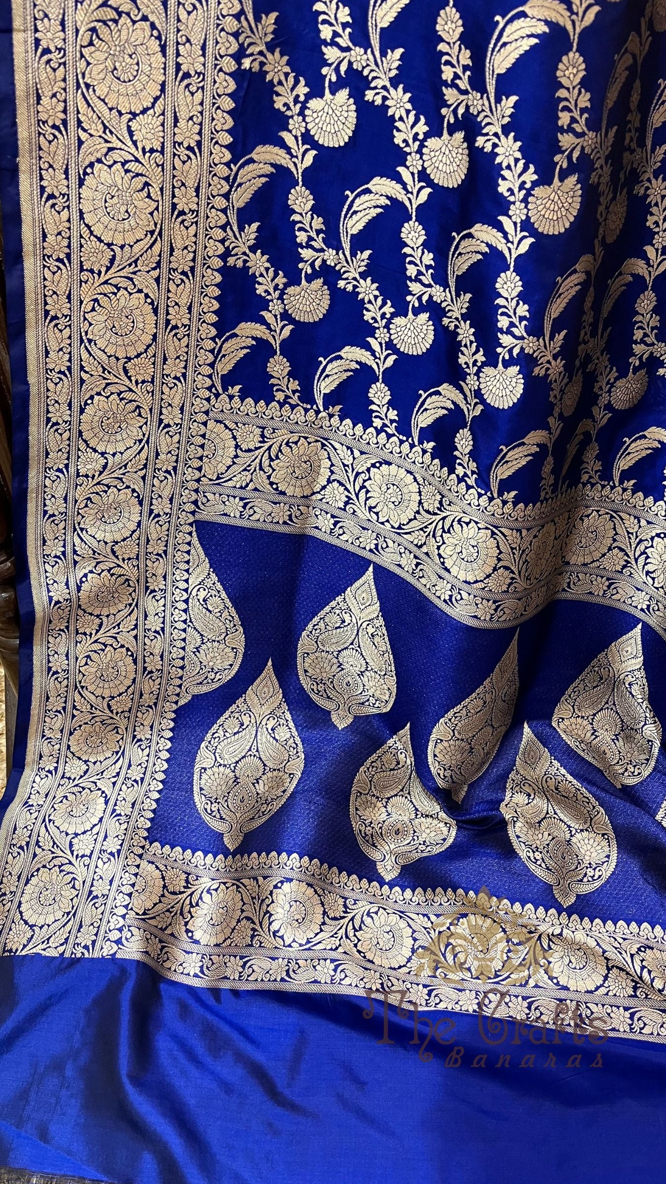 Pure Katan Silk Handloom Banarasi Saree - Jaal work