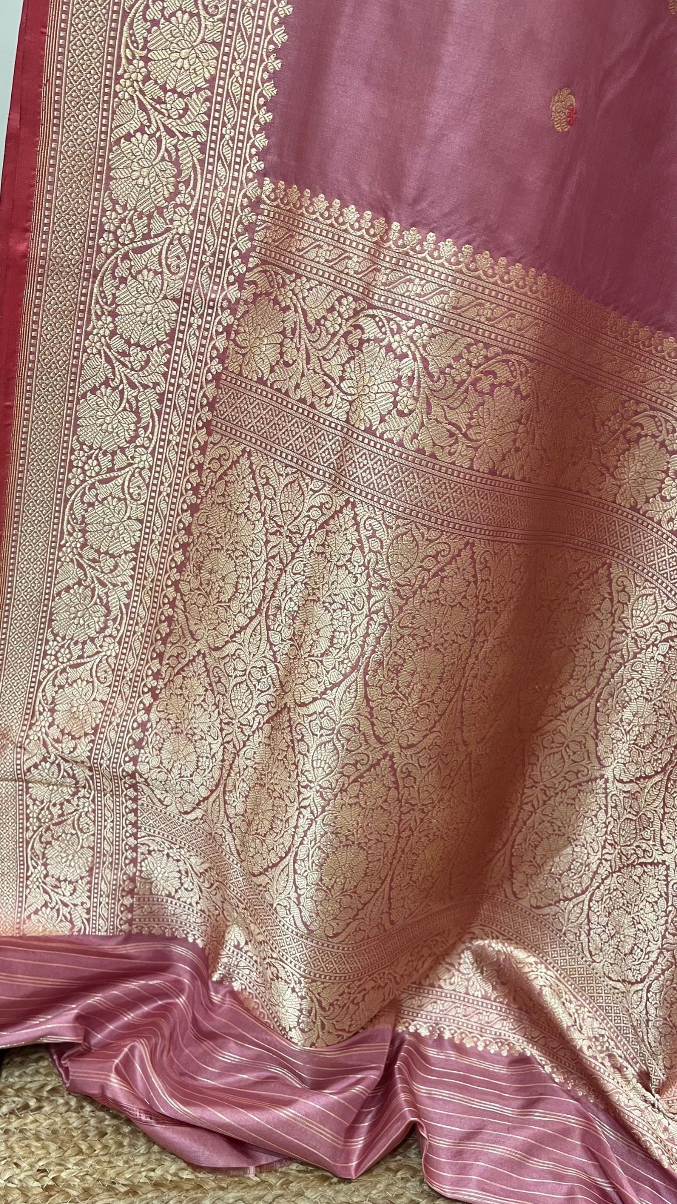 Pure Katan Silk Handloom Banarasi Saree - with kadhua meenakari motifs