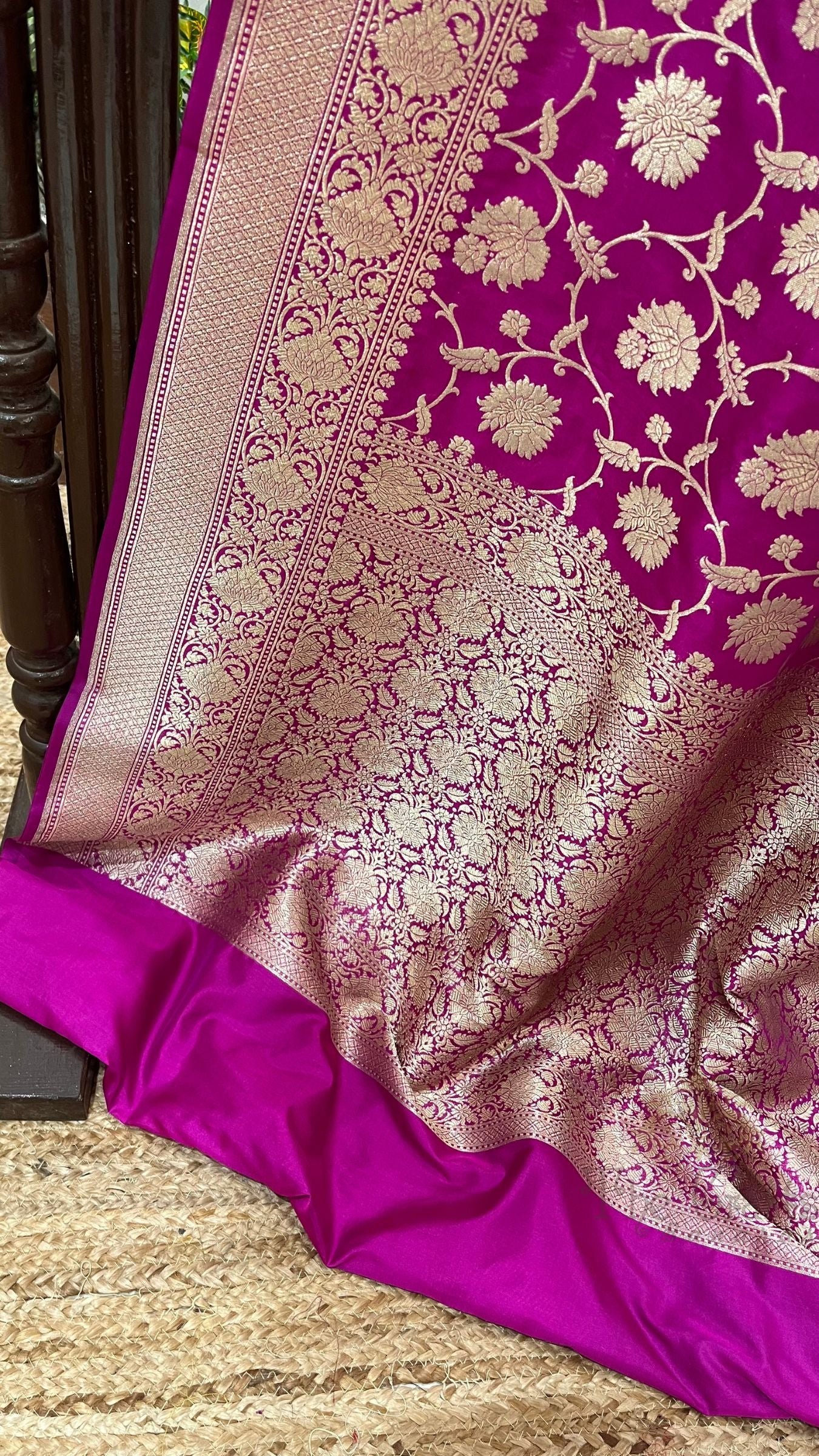 Pure Katan Silk Handloom Banarasi Saree - Jaal work