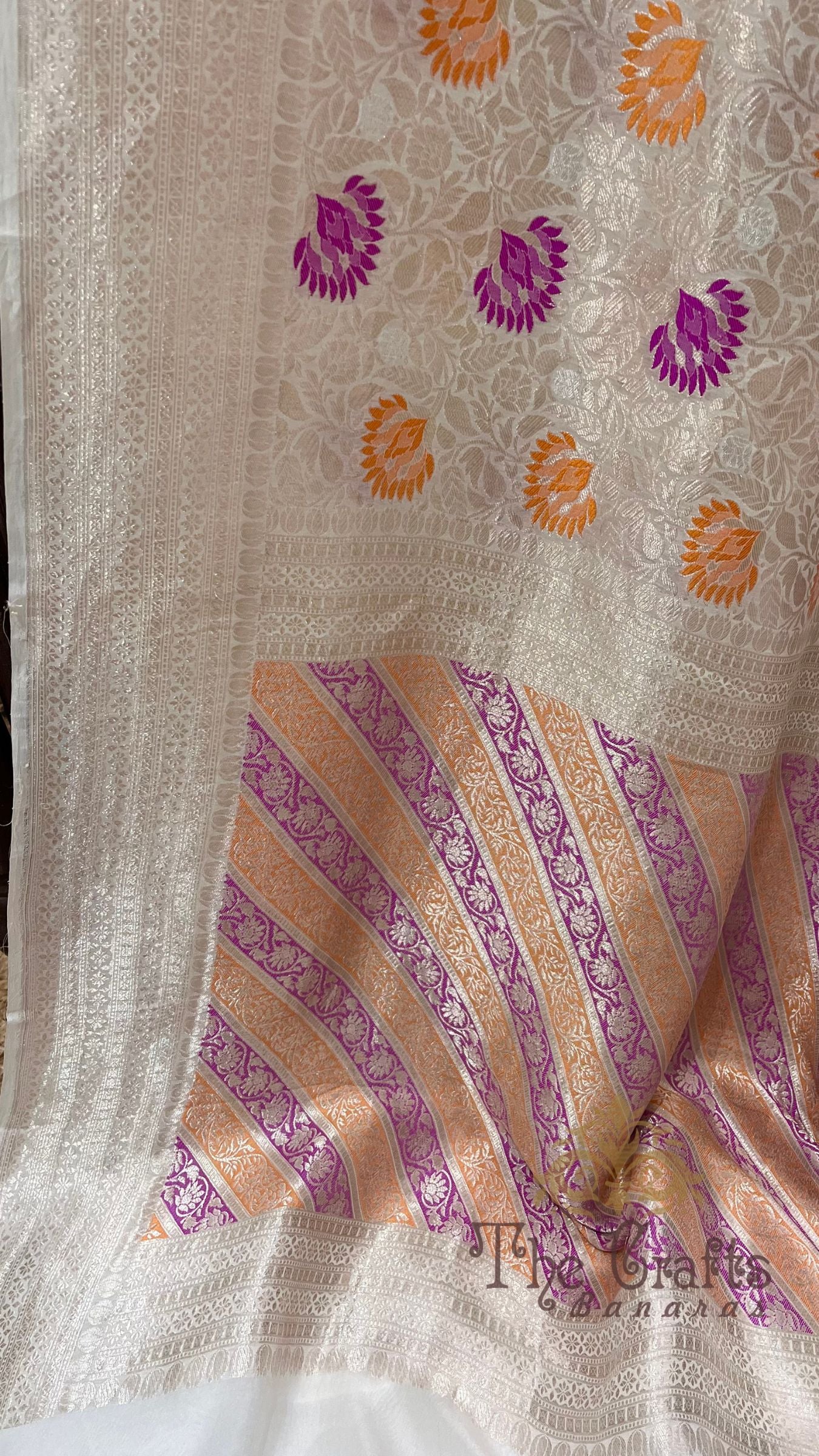 Pure Katan Silk Handloom Banarasi Saree - Tanchui Brocade Meena