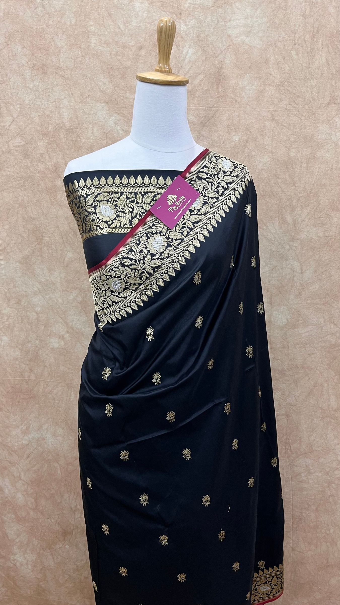 Pure Katan Silk Handloom Banarasi Saree - Kadhua sona rupa work