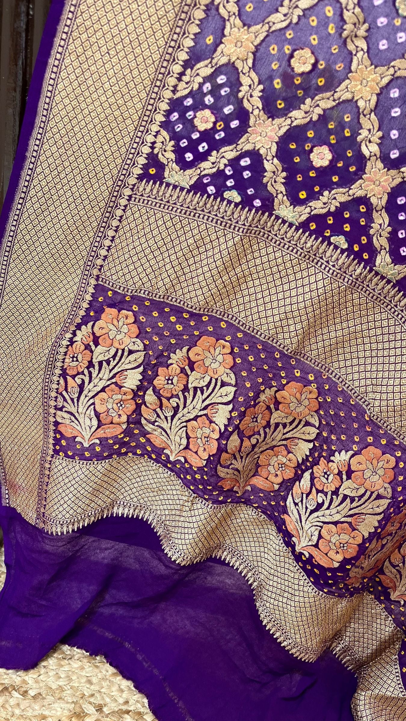 Khaddi Georgette Banarasi Handloom Bandhej Dupatta