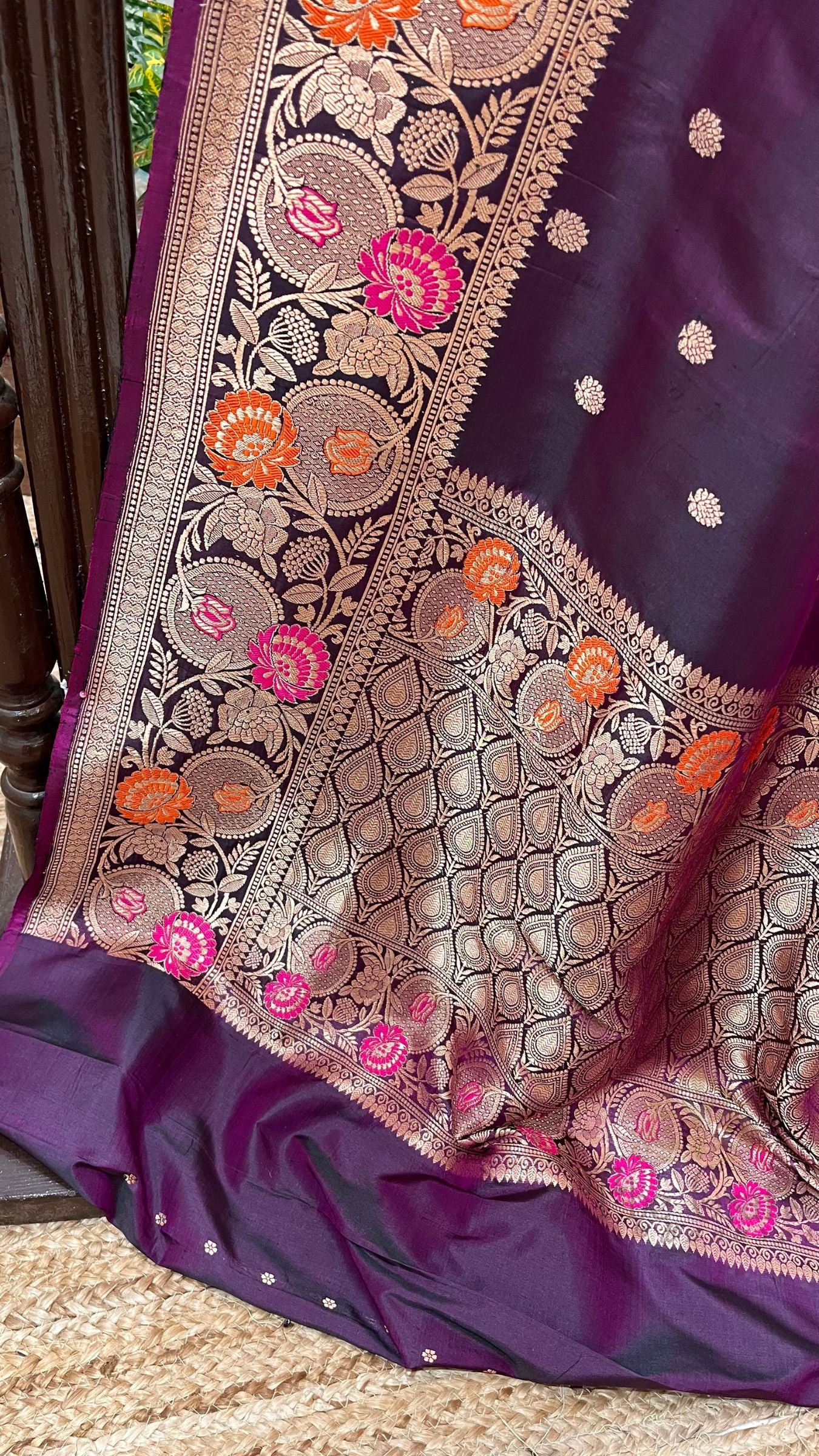 Pure Katan Silk Handloom Banarasi Saree - with kadhua motifs