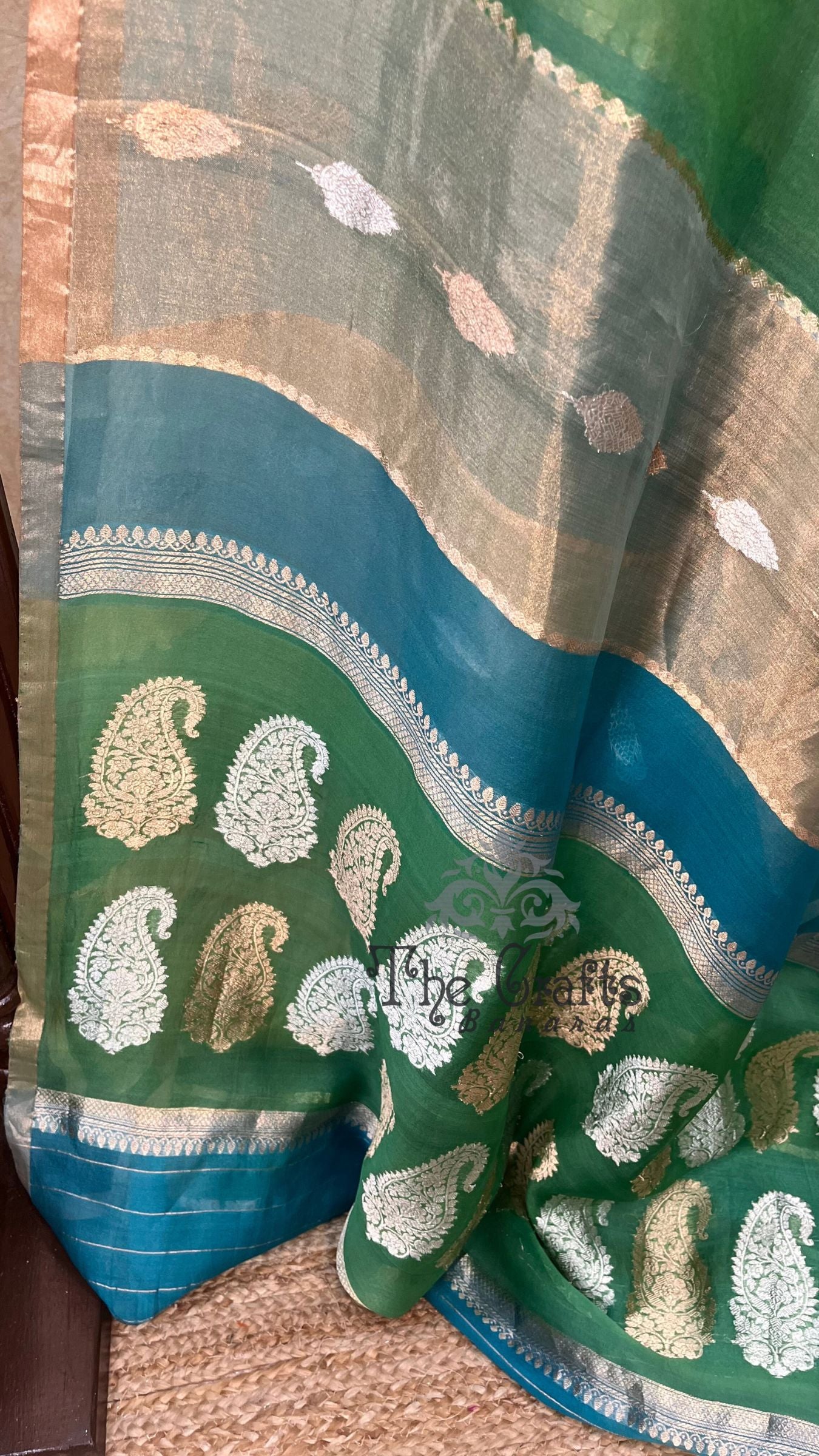 Rangkat Pure Kora Tissue Silk Handloom Banarasi Saree- Kadhua Motifs