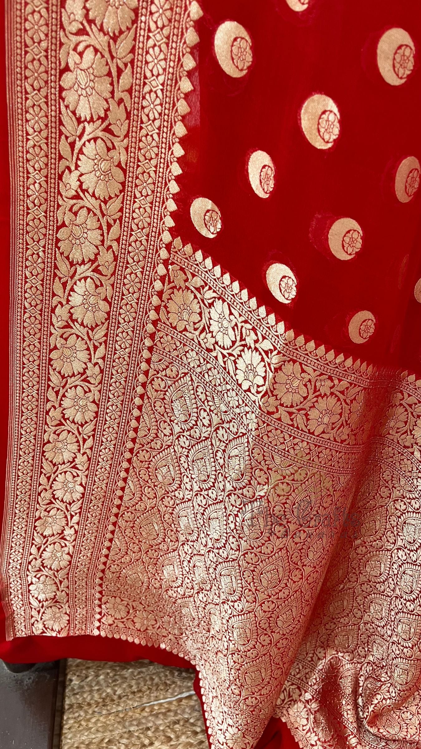 Khaddi Georgette Banarasi Saree - Water Zari