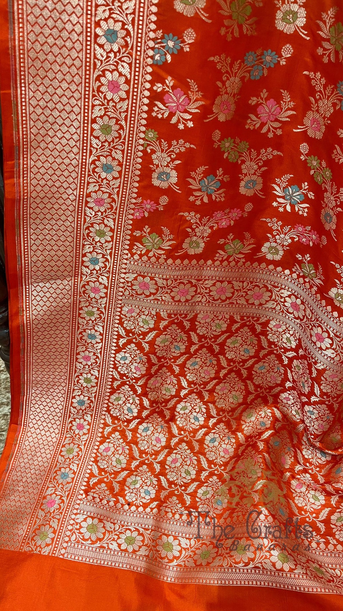 Pure Katan Silk Handloom Banarasi Saree - Jaal Work with Meenakari