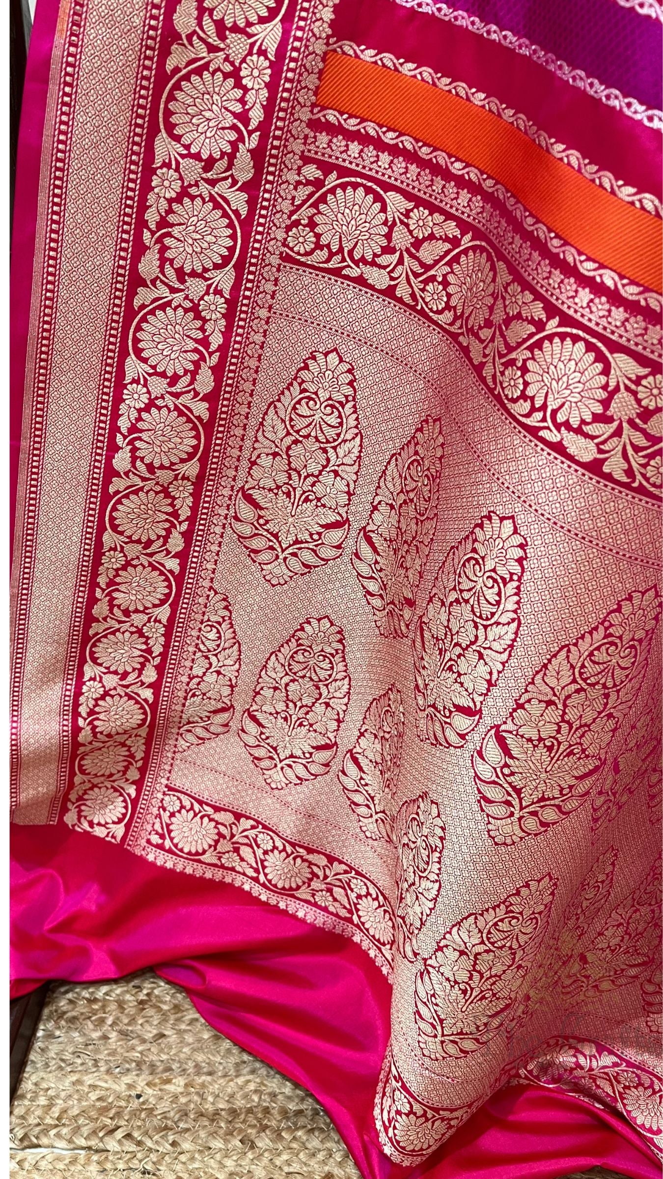 Rangkat Pure Katan Silk Handloom Banarasi Saree - with kadhua work