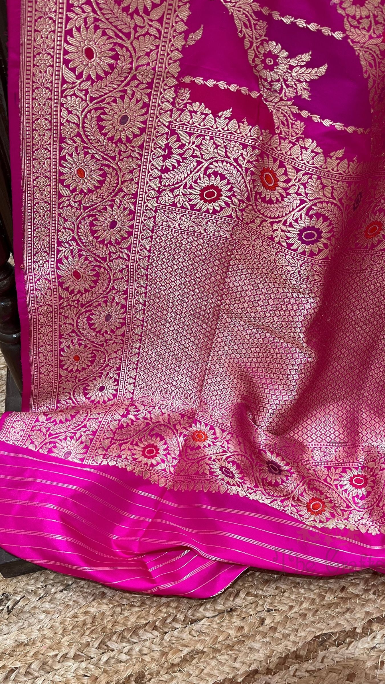 Rangkat Pure Katan Silk Handloom Banarasi Saree - All Over Kadiyal Jaal Work