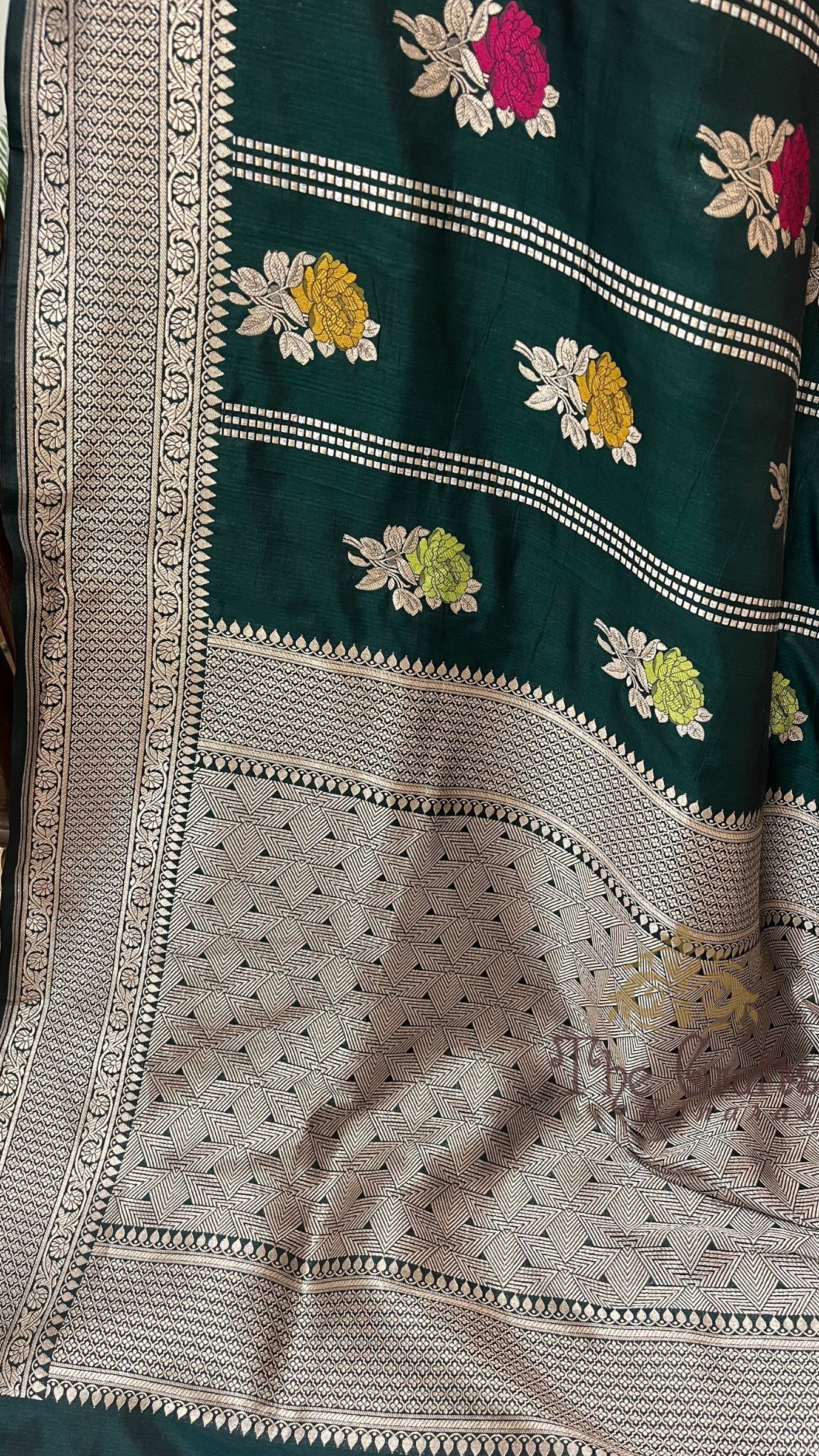 Pure Katan Silk Handloom Banarasi Saree - Meenakari Buti