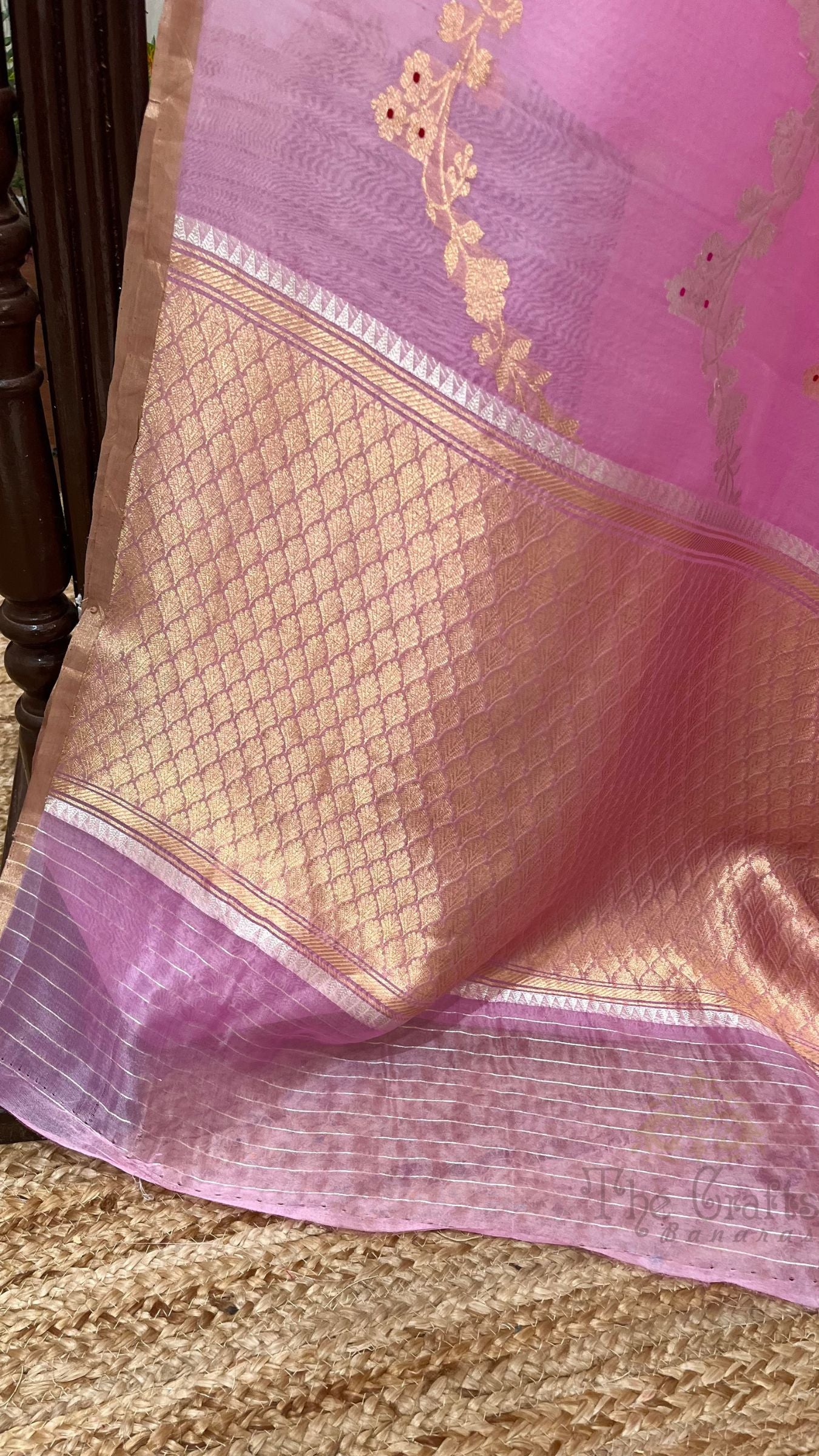 Pure Kora Silk Handloom Banarasi Saree - Kadhua Stripes