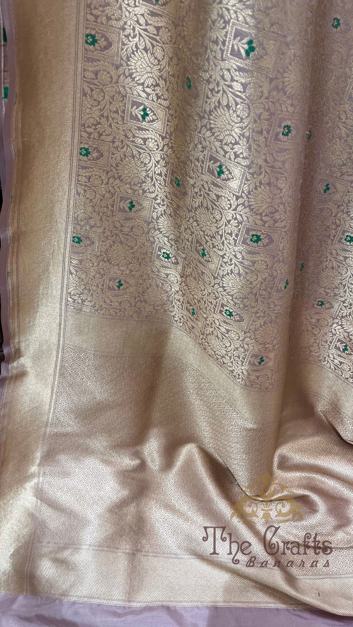 Pure Katan Silk Handloom Banarasi Saree - Tanchui Brocade Meena