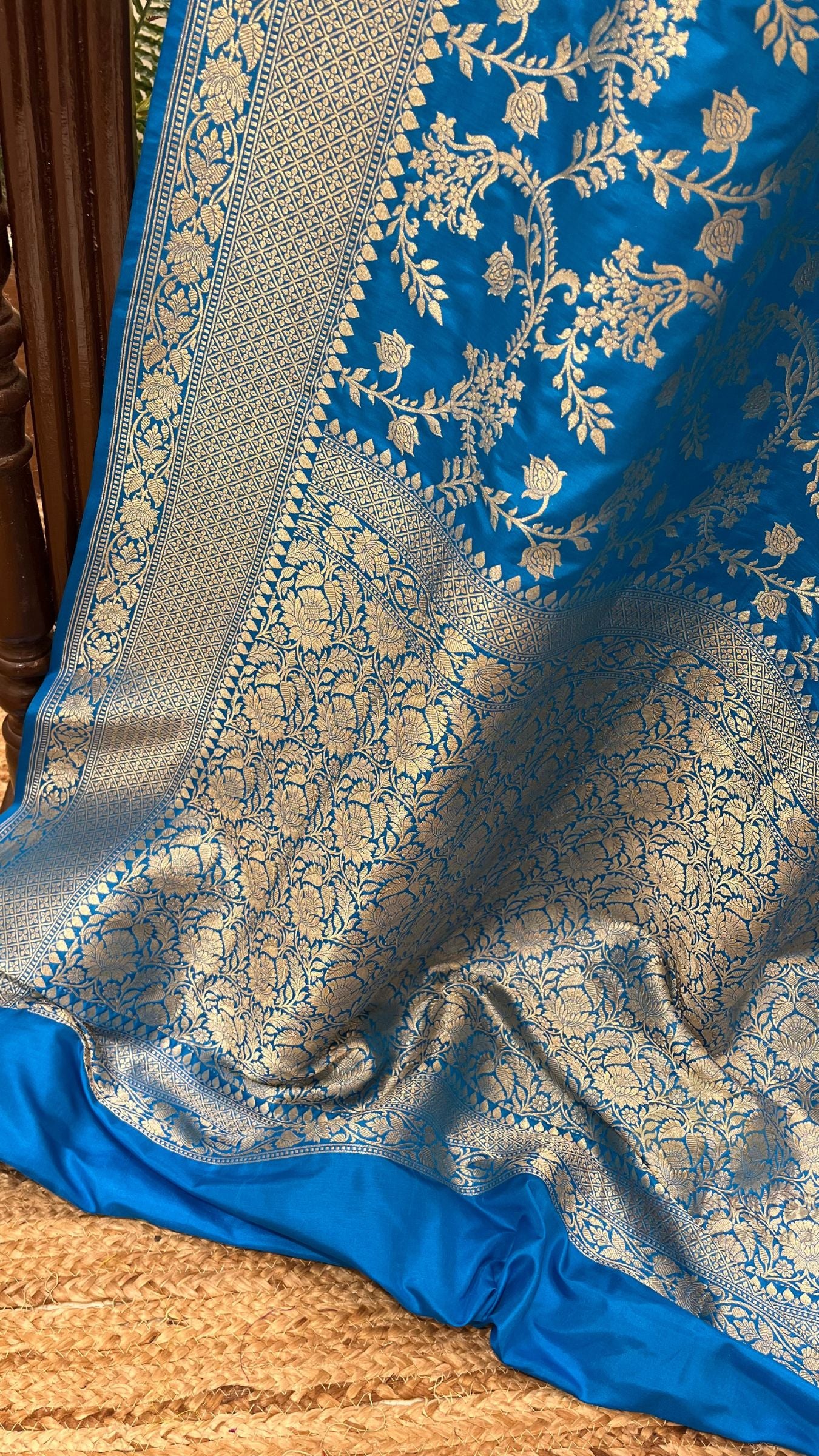 Pure Katan Silk Handloom Banarasi Saree - Jaal work
