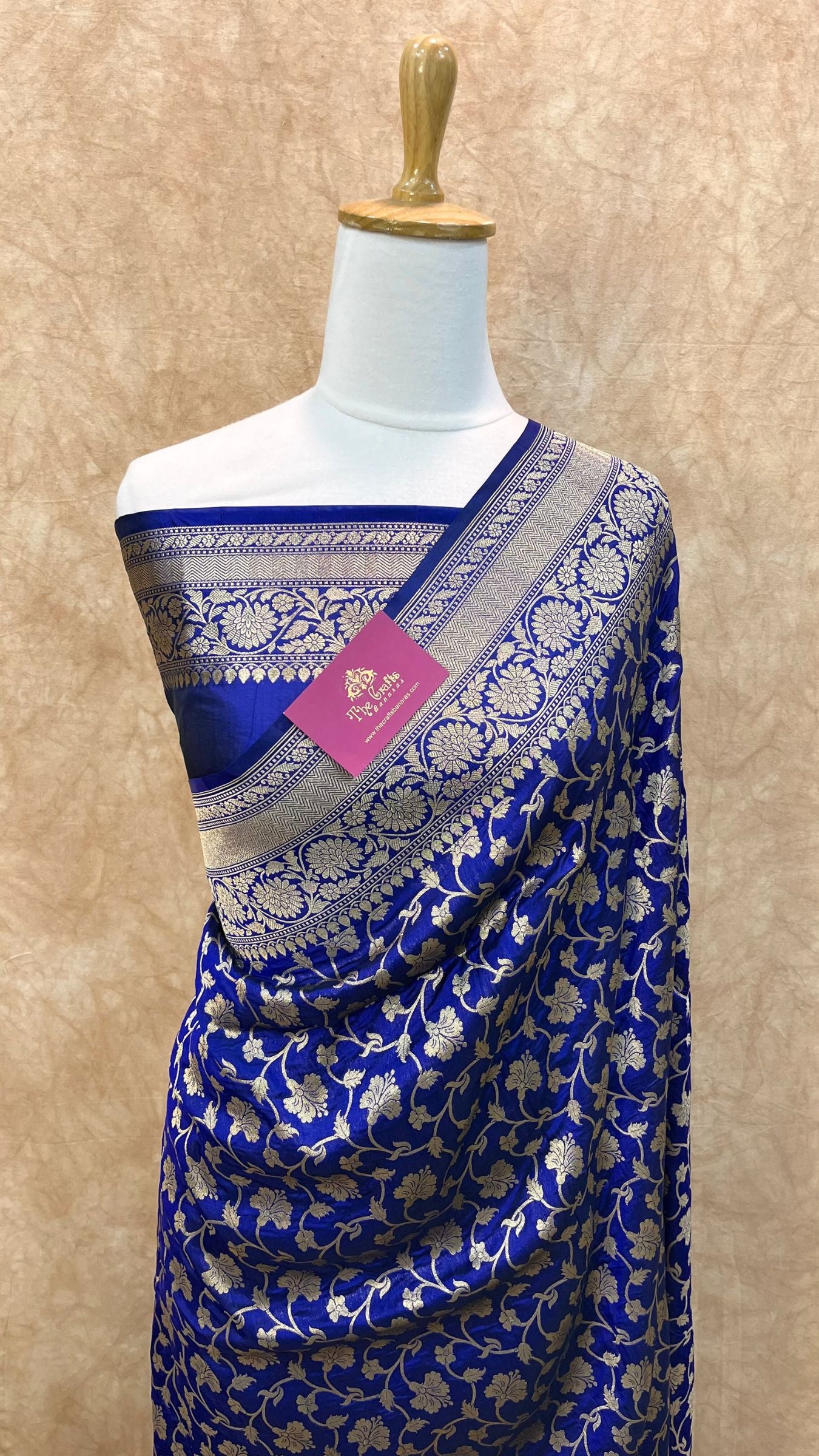 Pure Katan Silk Handloom Banarasi Saree - Jaal work