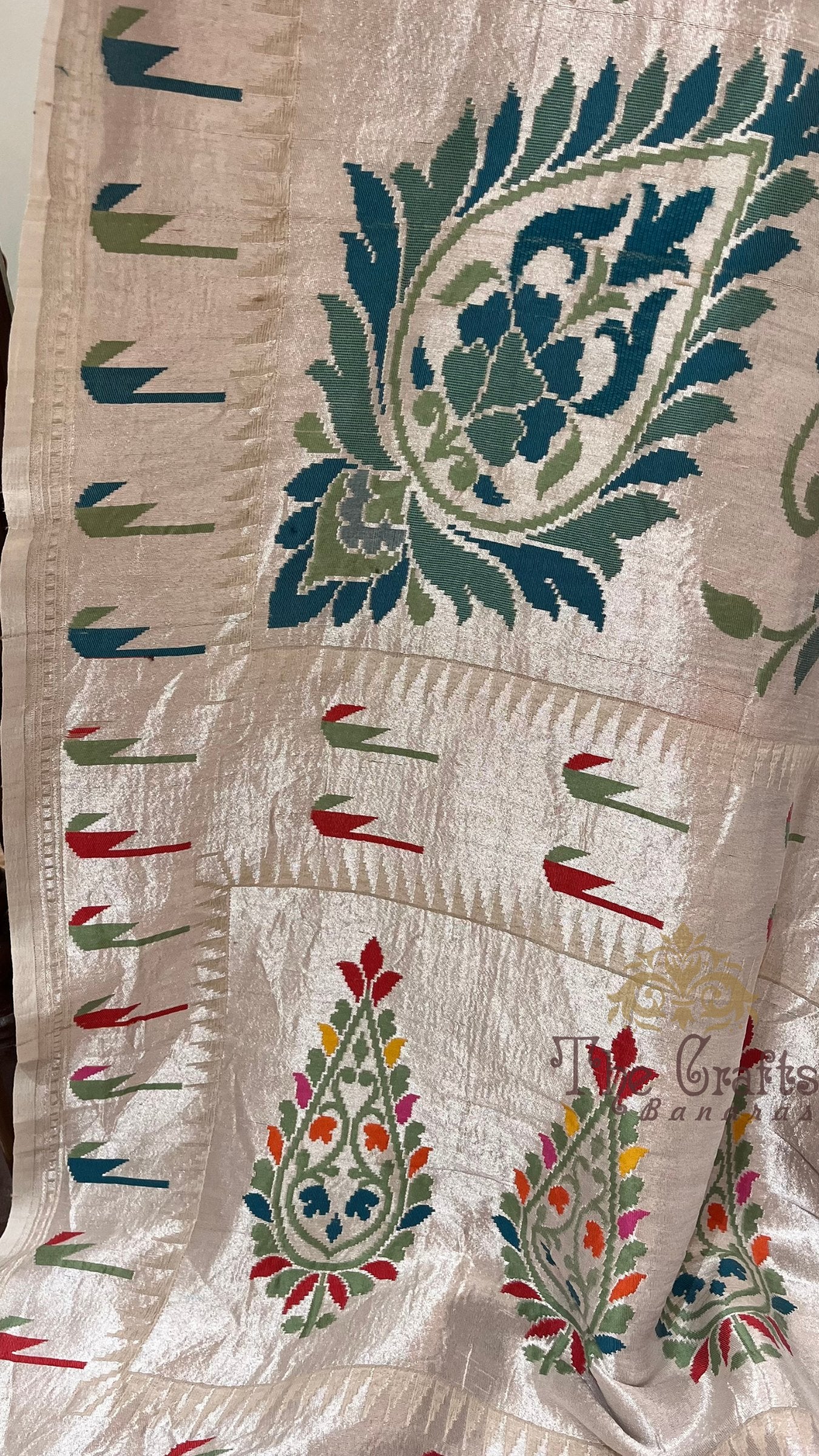 Tussar Georgette Handloom Banarasi Saree - Meenakari Floral Brocade