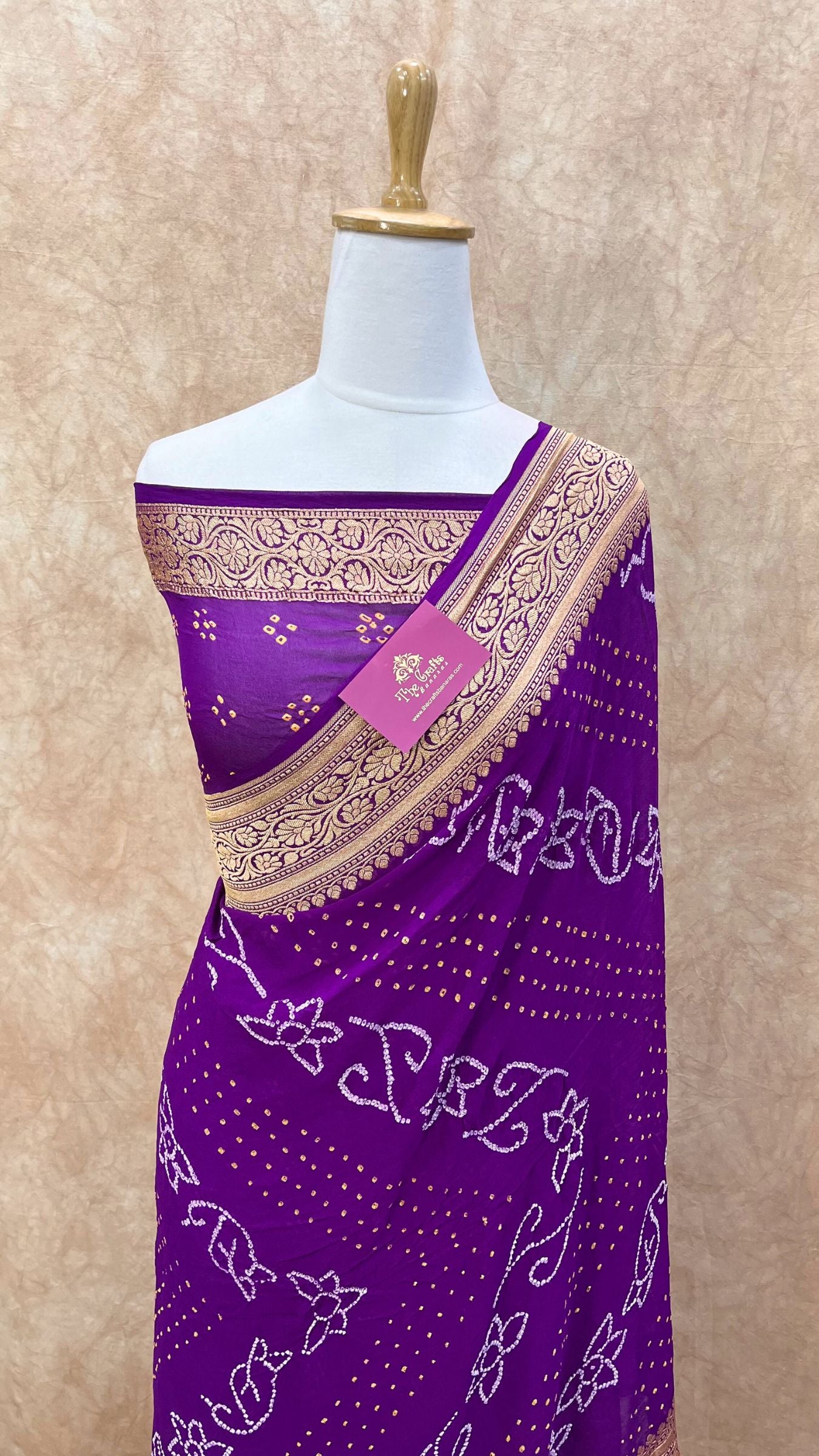 Pure Georgette Banarasi Handloom Bandhej Saree