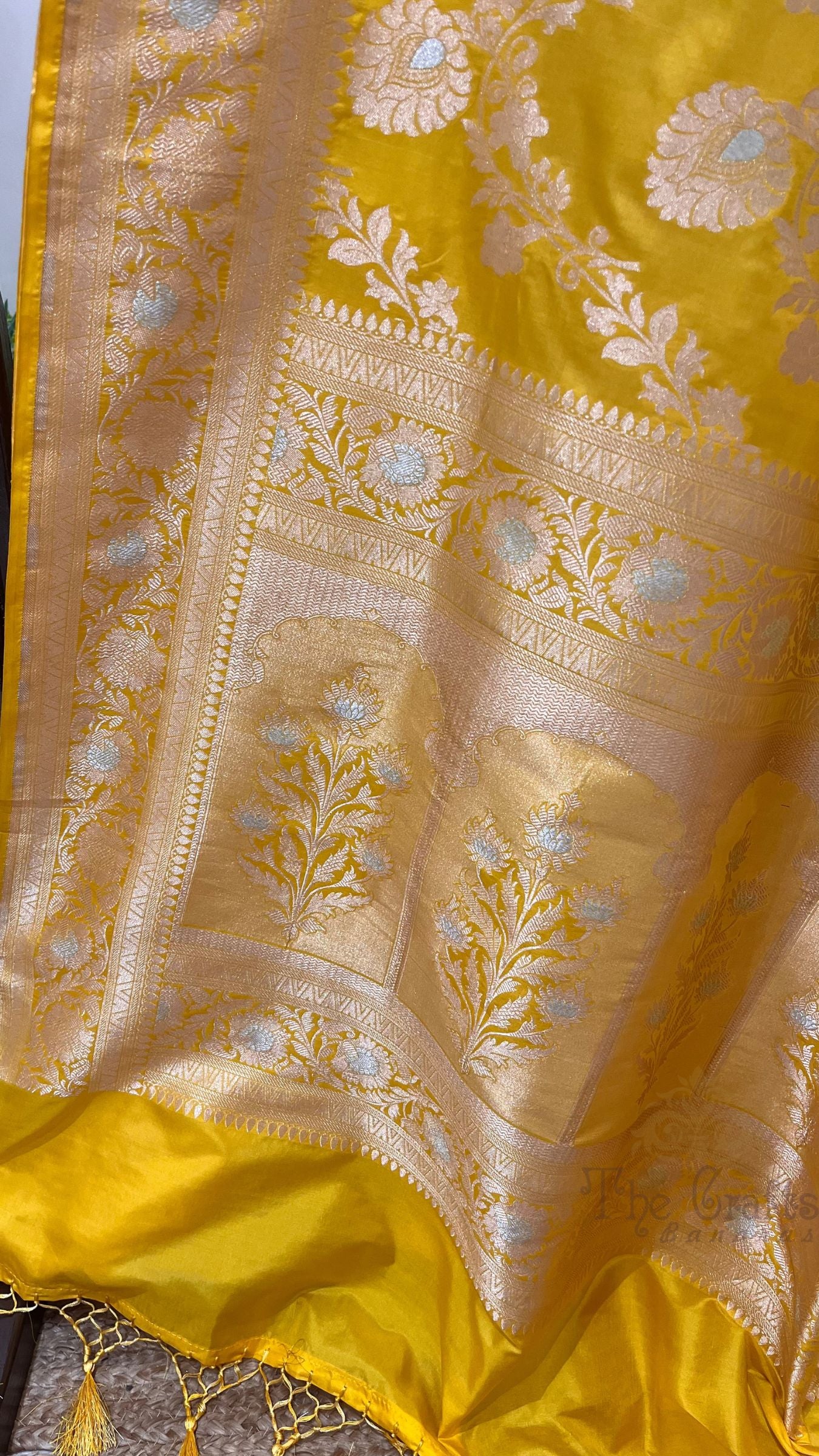 Pure Katan Silk Handloom Banarasi Saree - All Over Sona Rupa Jaal Work