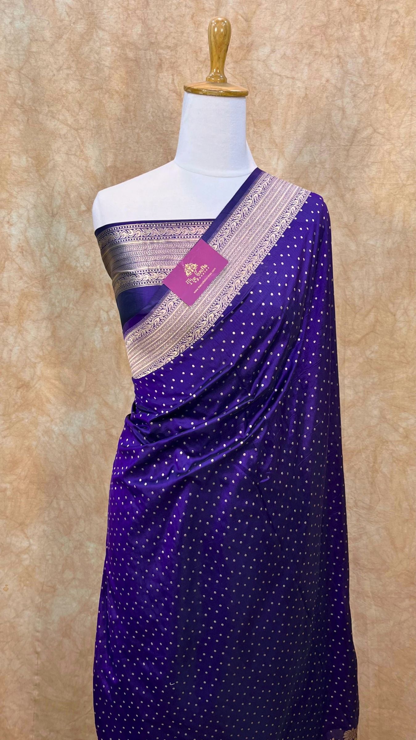 Pure Katan Silk Handloom Banarasi Saree - Chunri Buti