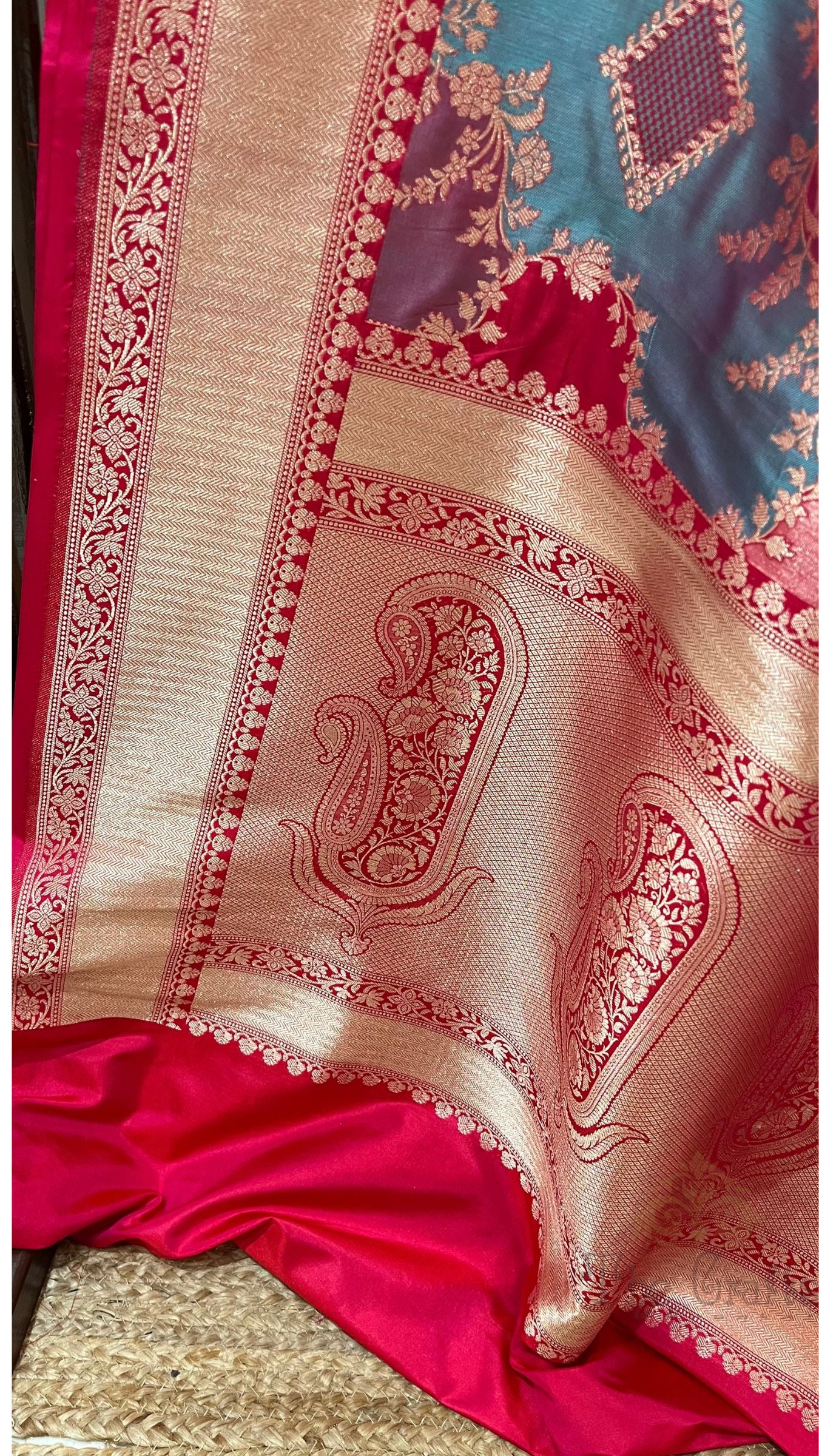 Rangkat Pure Katan Silk Handloom Banarasi Saree - Jaal with meenakari