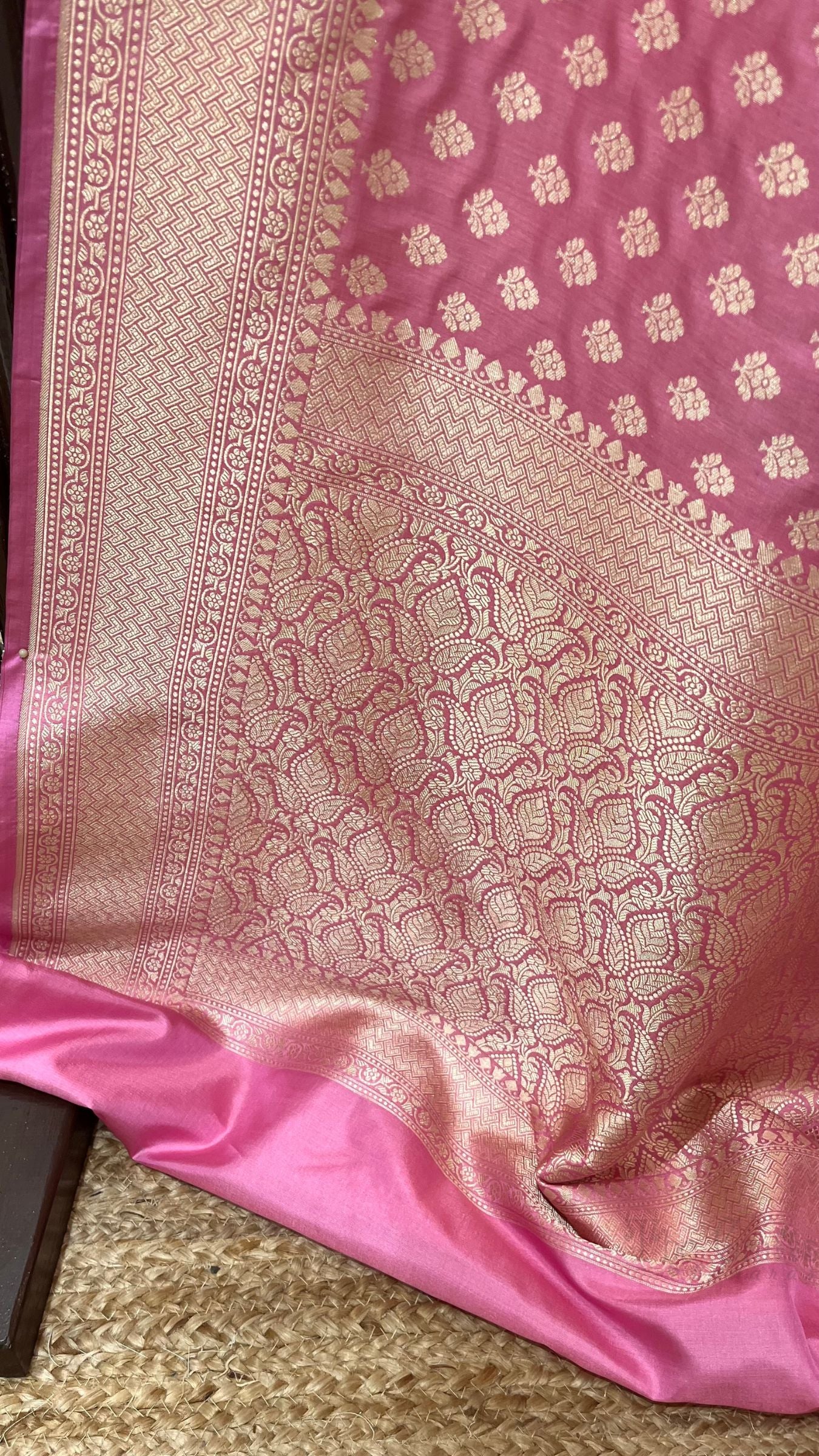 Pure Katan Silk Handloom Banarasi Saree - Jaal work