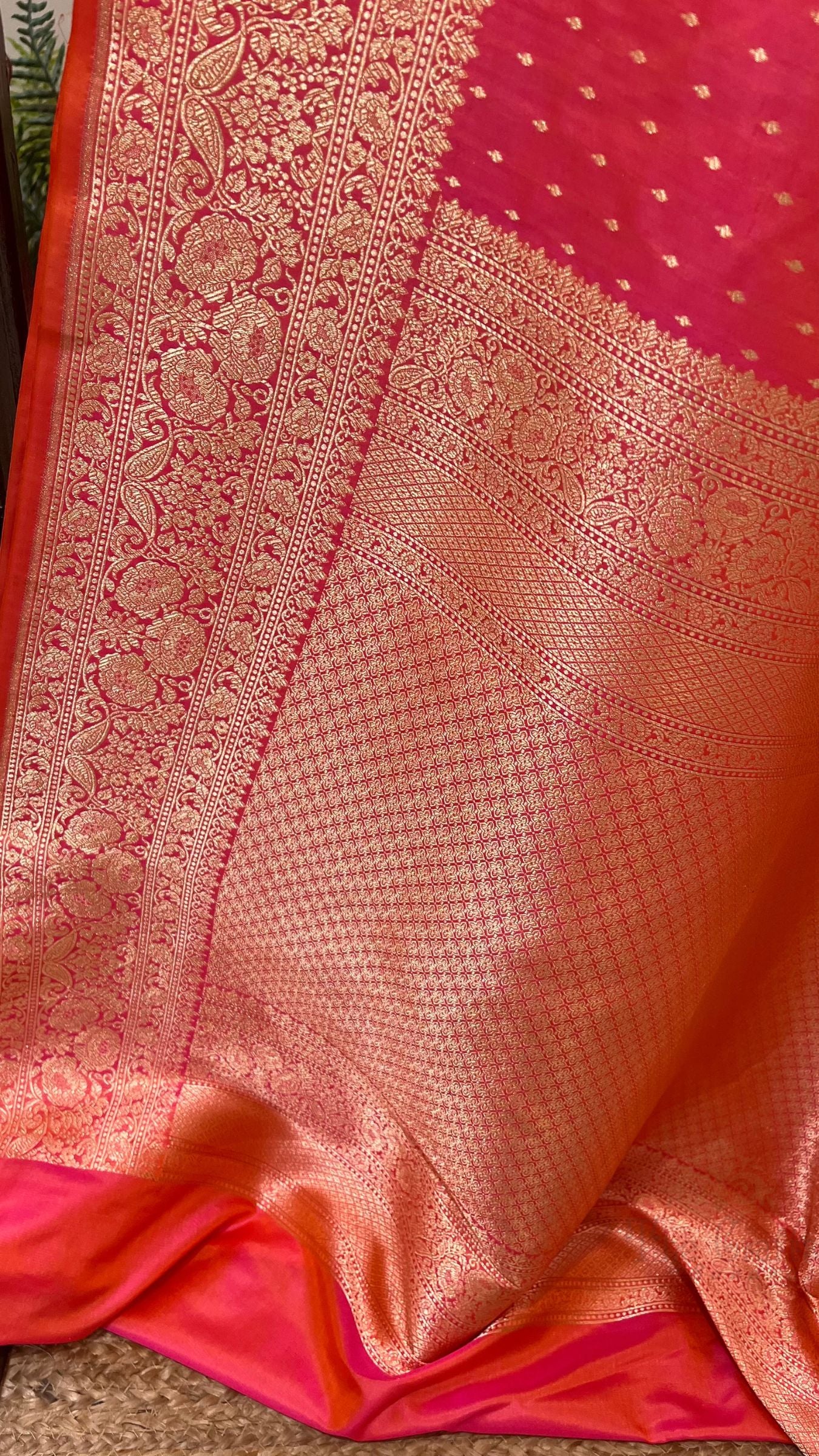 Pure Katan Silk Handloom Banarasi Saree - Chunri Buti