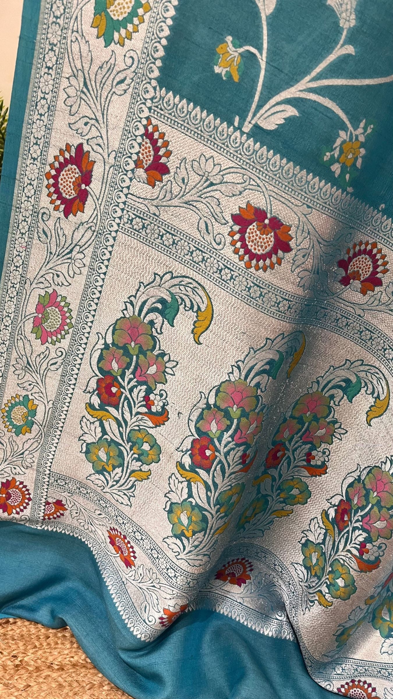 Khaddi Georgette Handloom Banarasi Saree - Jaal with Meenakari