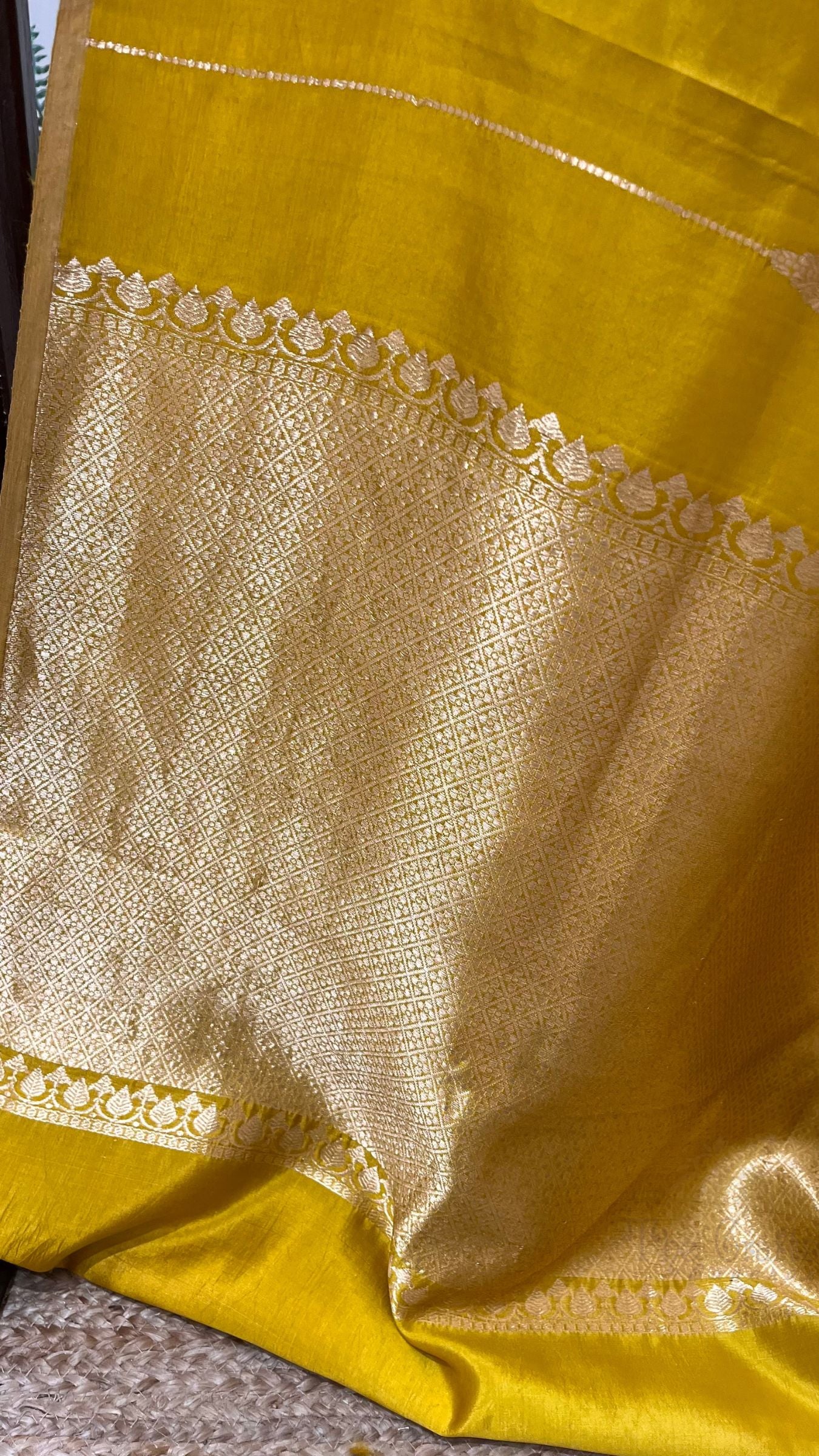 Pure Mango Silk Handloom Banarasi Saree