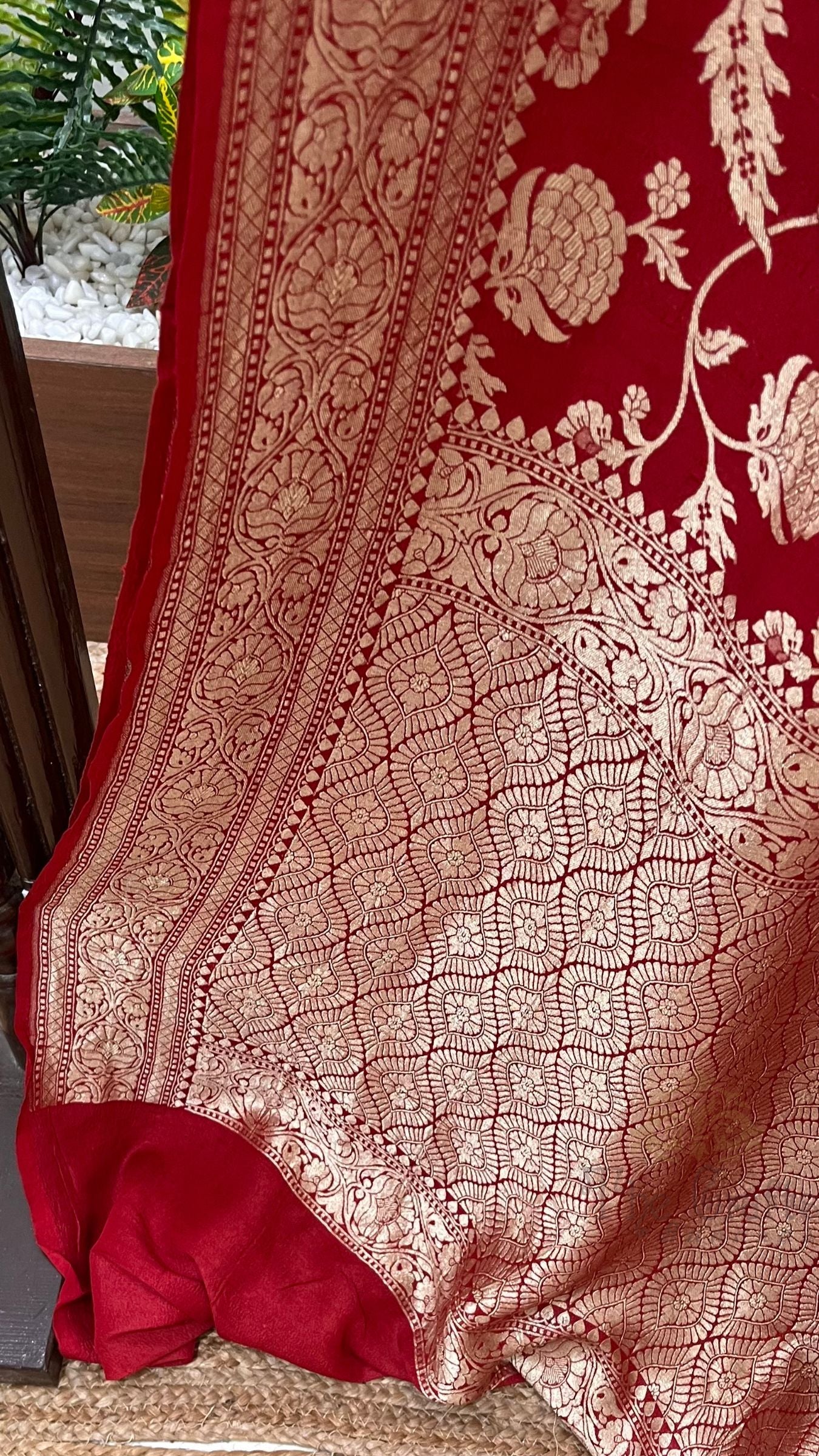 Tussar Georgette Handloom Banarasi Saree - Meenakari