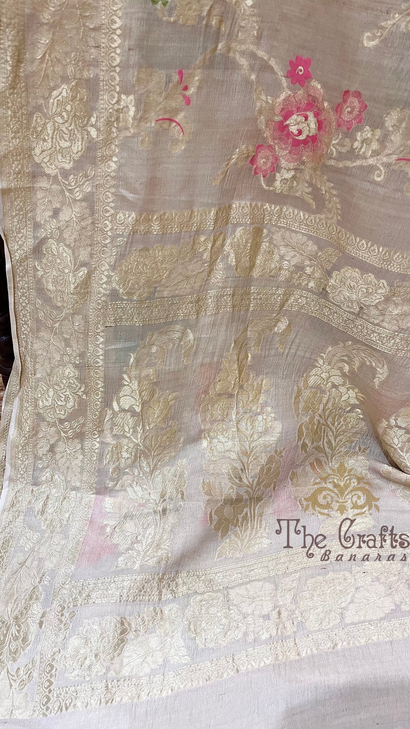 Tussar Georgette Handloom Banarasi Saree - Jaal with Meenakari