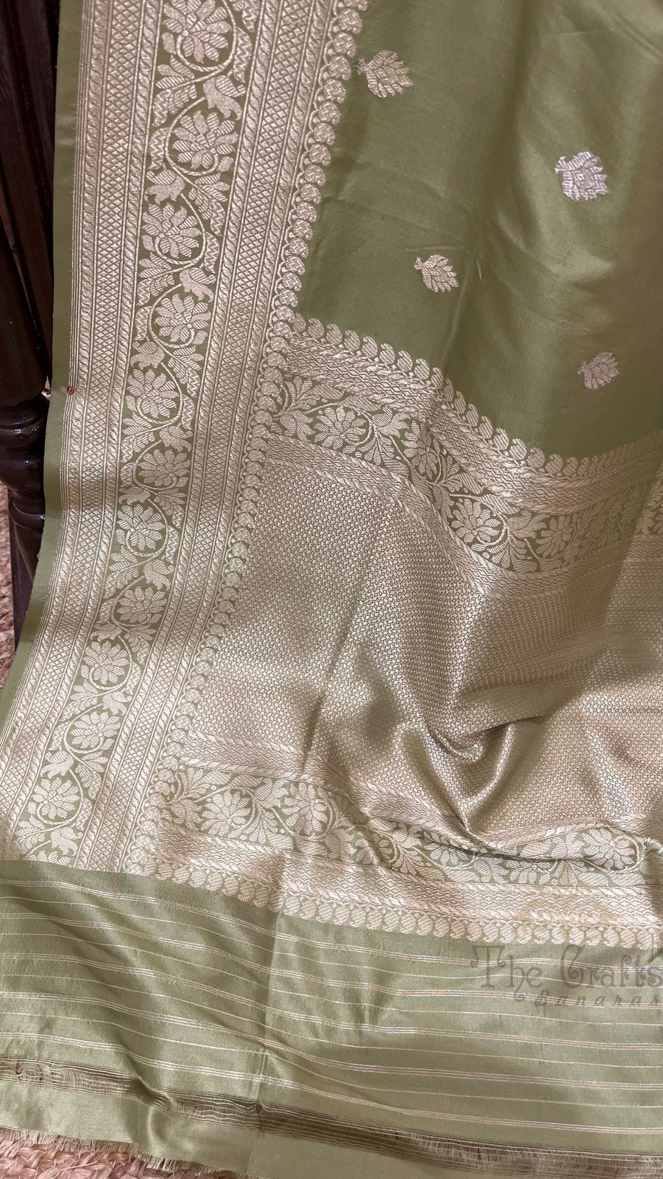 Pure Katan Silk Handloom Banarasi Saree - with Sona Rupa kadhua motifs
