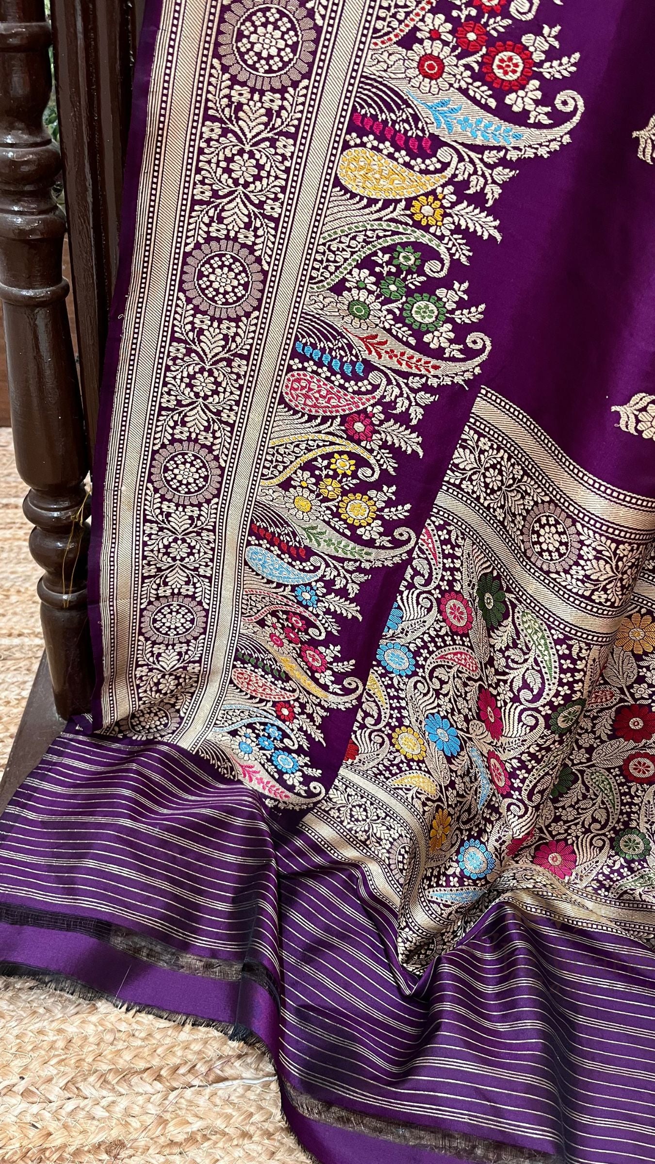 Pure Katan Silk Handloom Banarasi Saree - with kadhua meenakari motifs