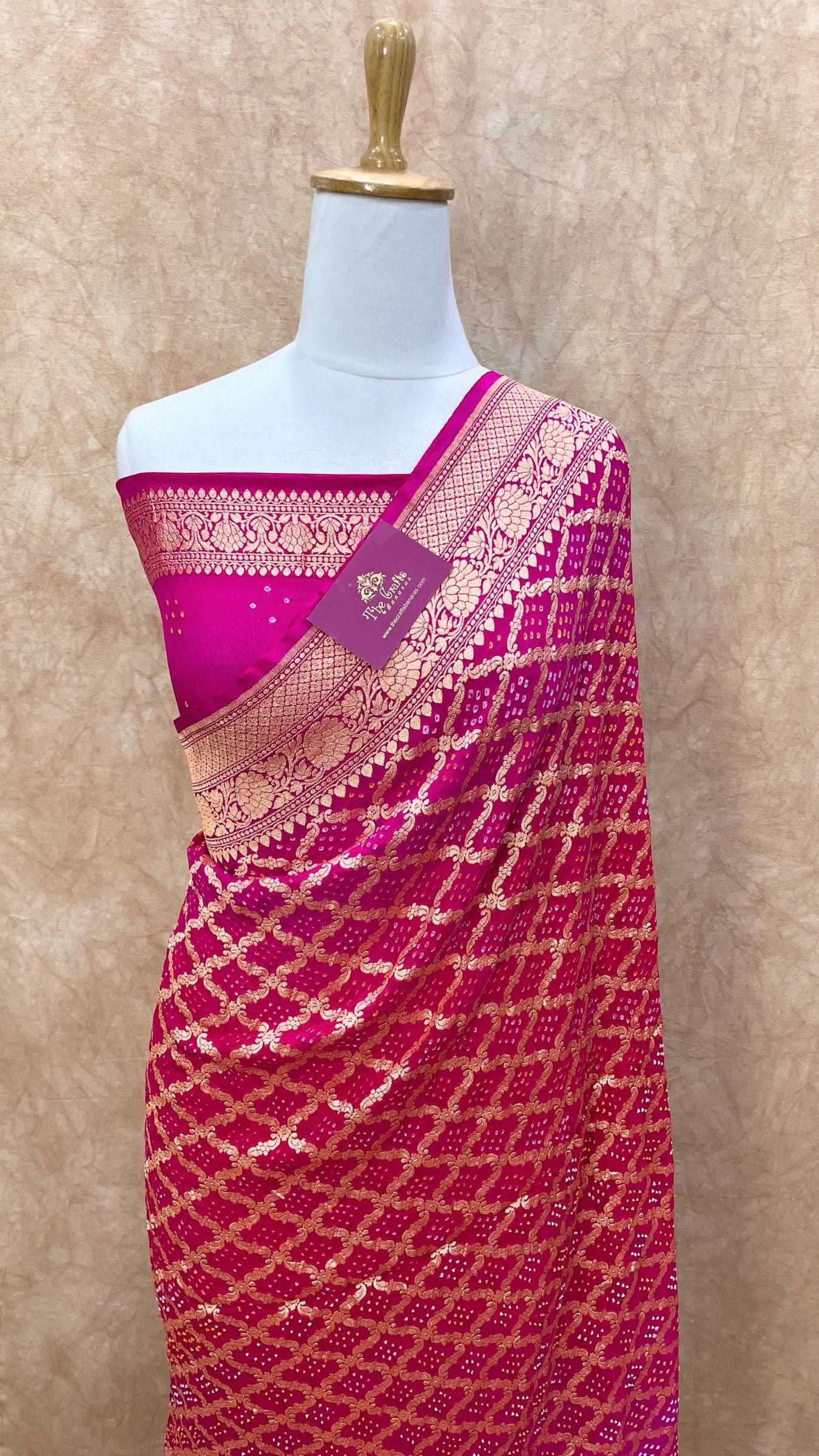 Pure Georgette Banarasi Handloom Bandhej Saree