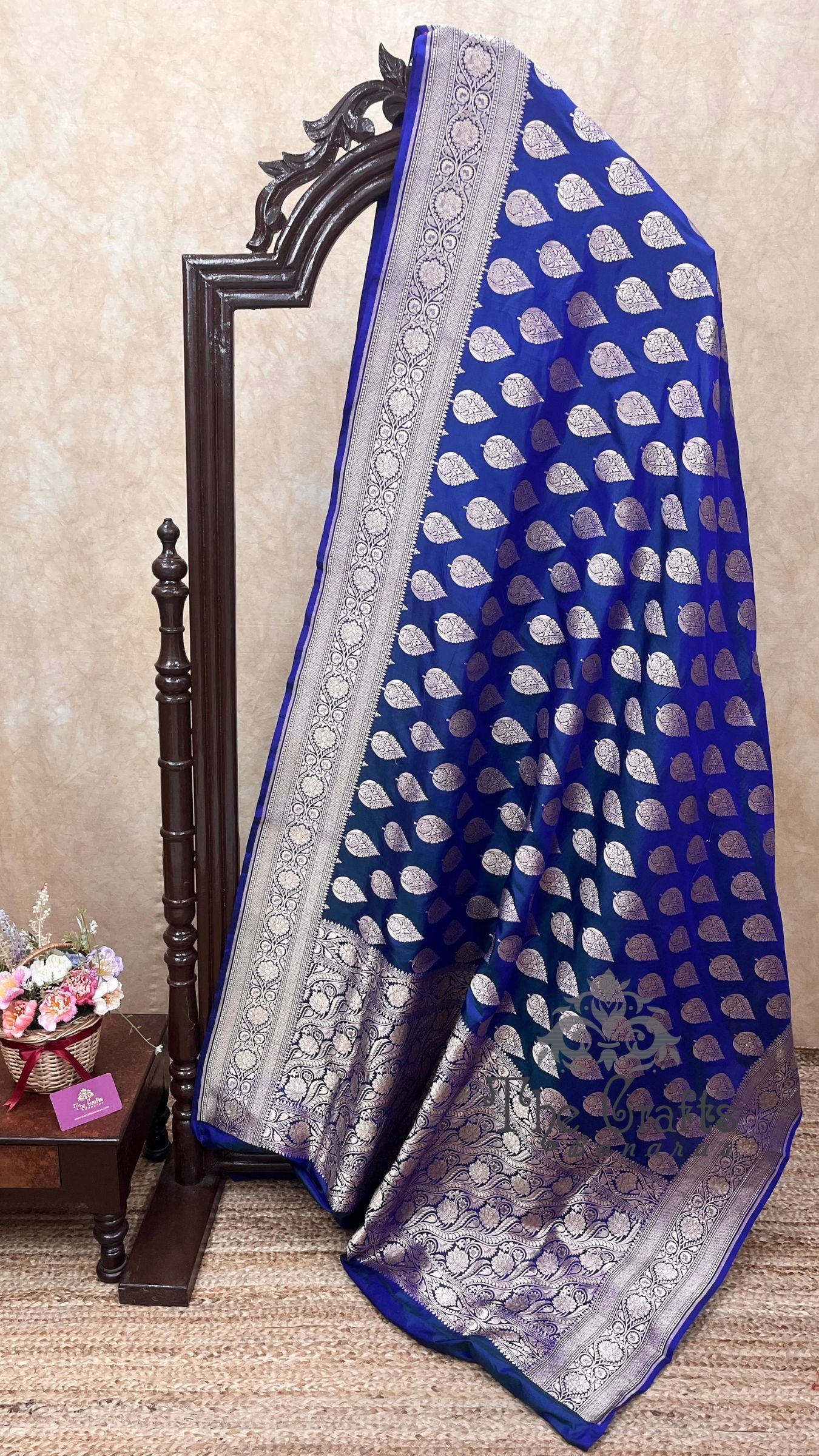 Pure Katan Silk Handloom Banarasi Saree - Jaal work