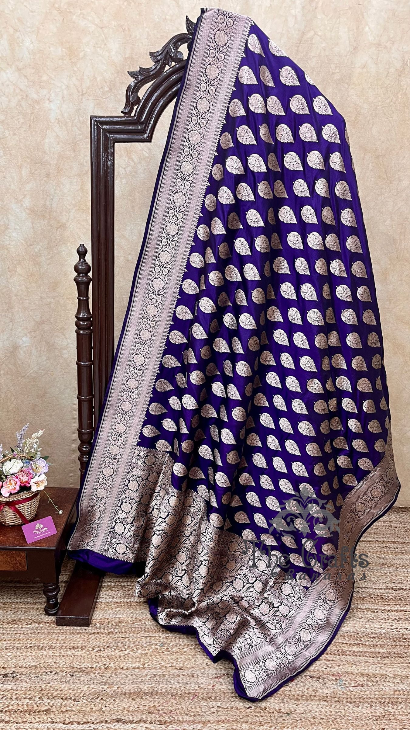 Pure Katan Silk Handloom Banarasi Saree - Jaal work