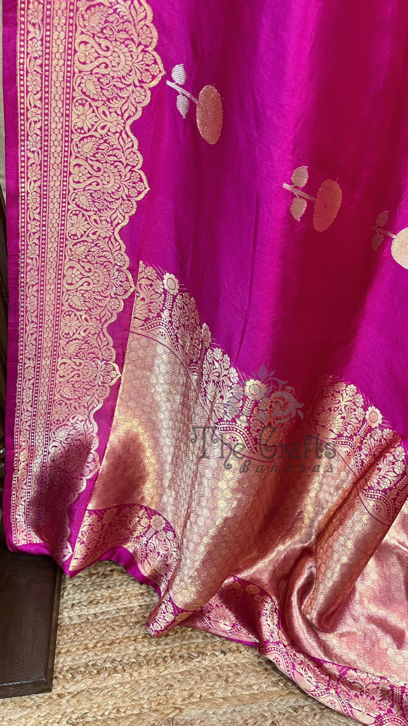 Pure  Mango Silk Handloom Banarasi Saree