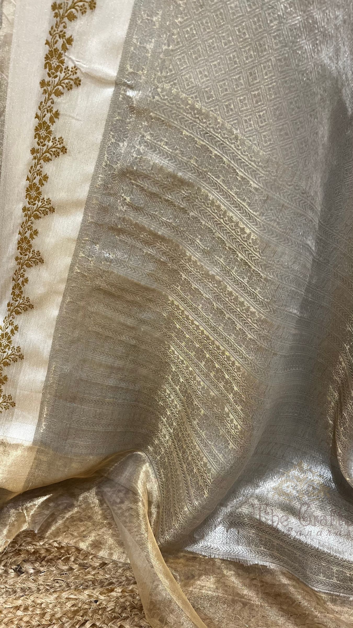 Pure Tissue Silk Brocade Banarasi Saree